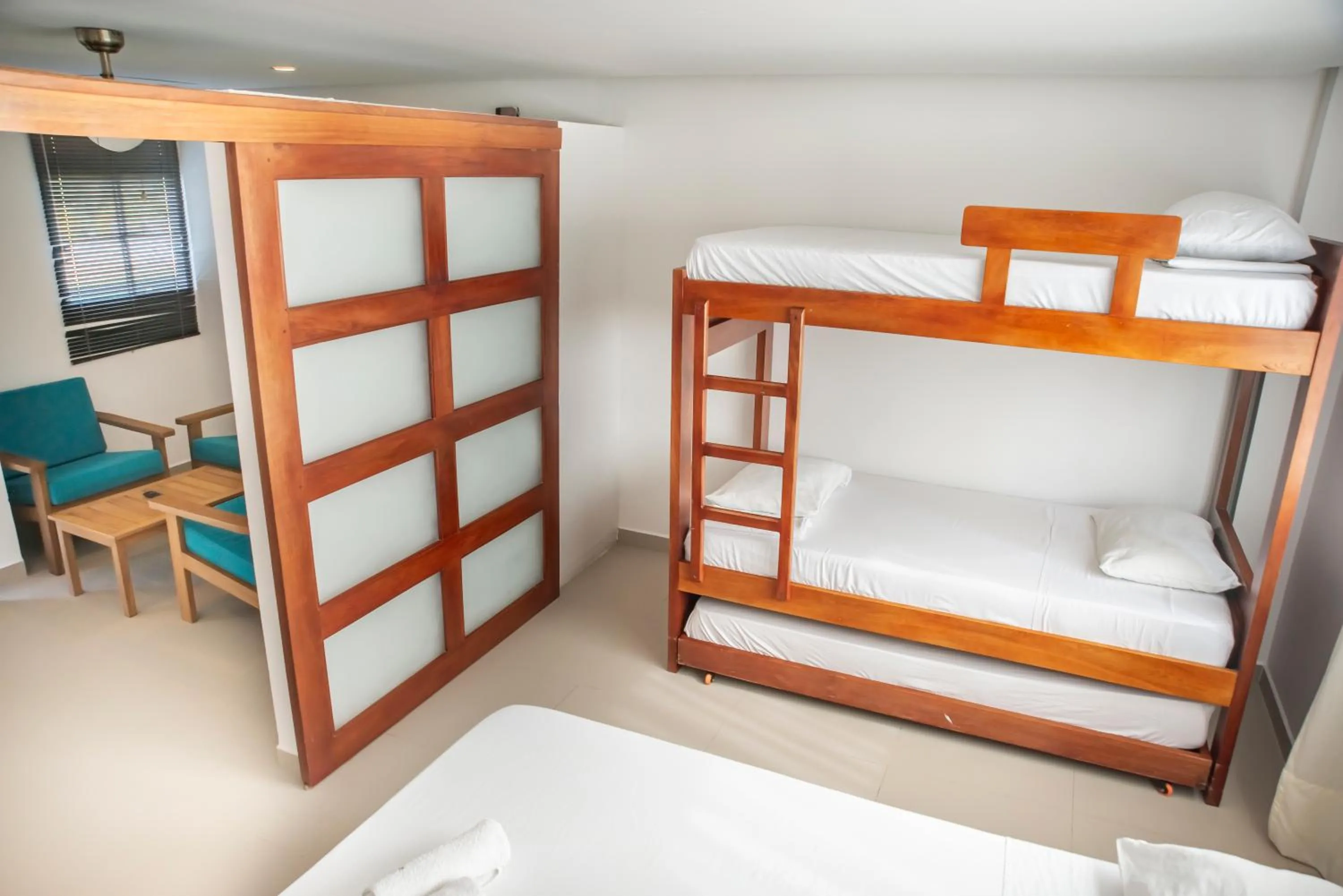 Photo of the whole room, Bed in Camino Palmero Coveñas