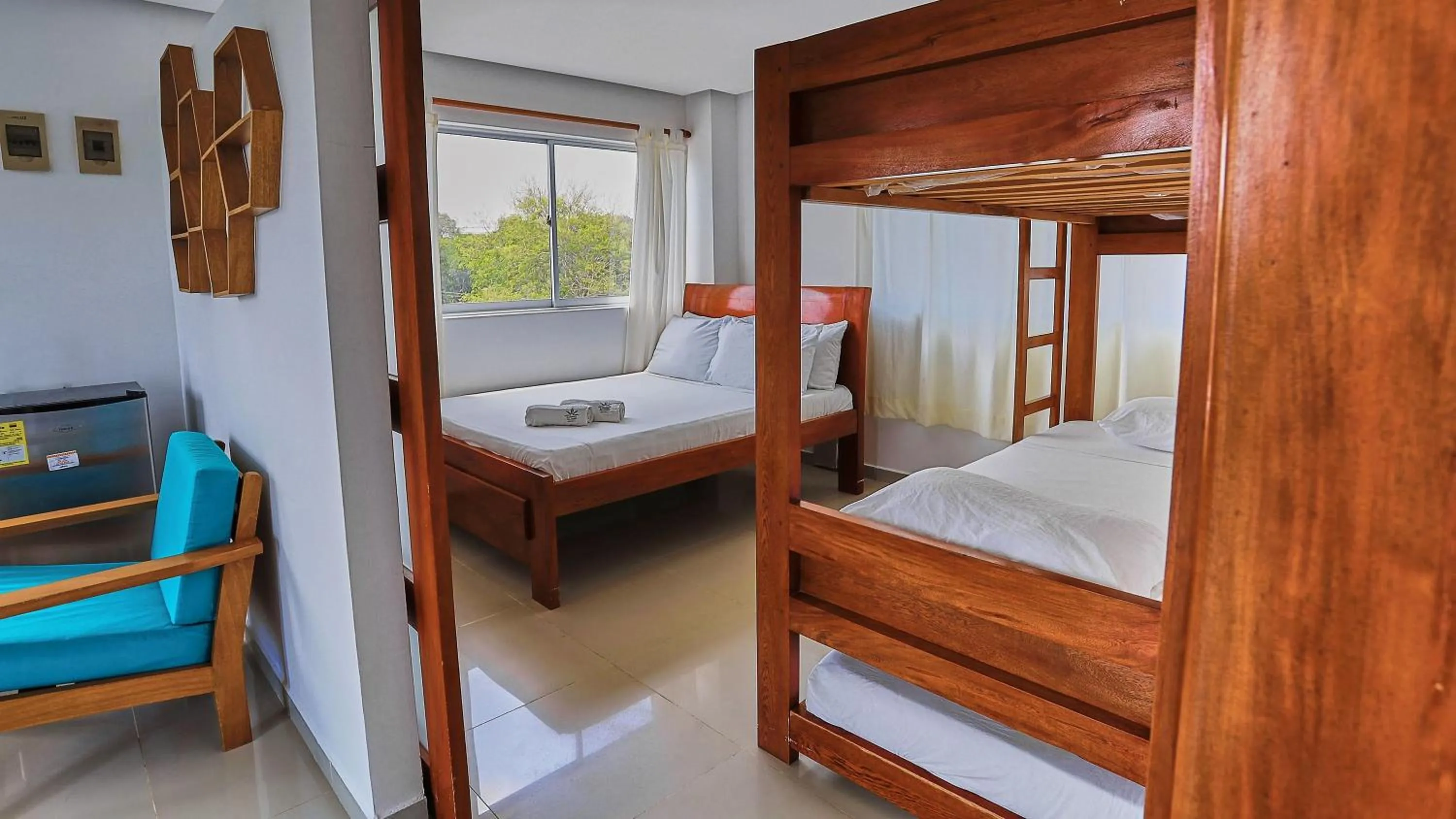 Photo of the whole room, Bed in Camino Palmero Coveñas