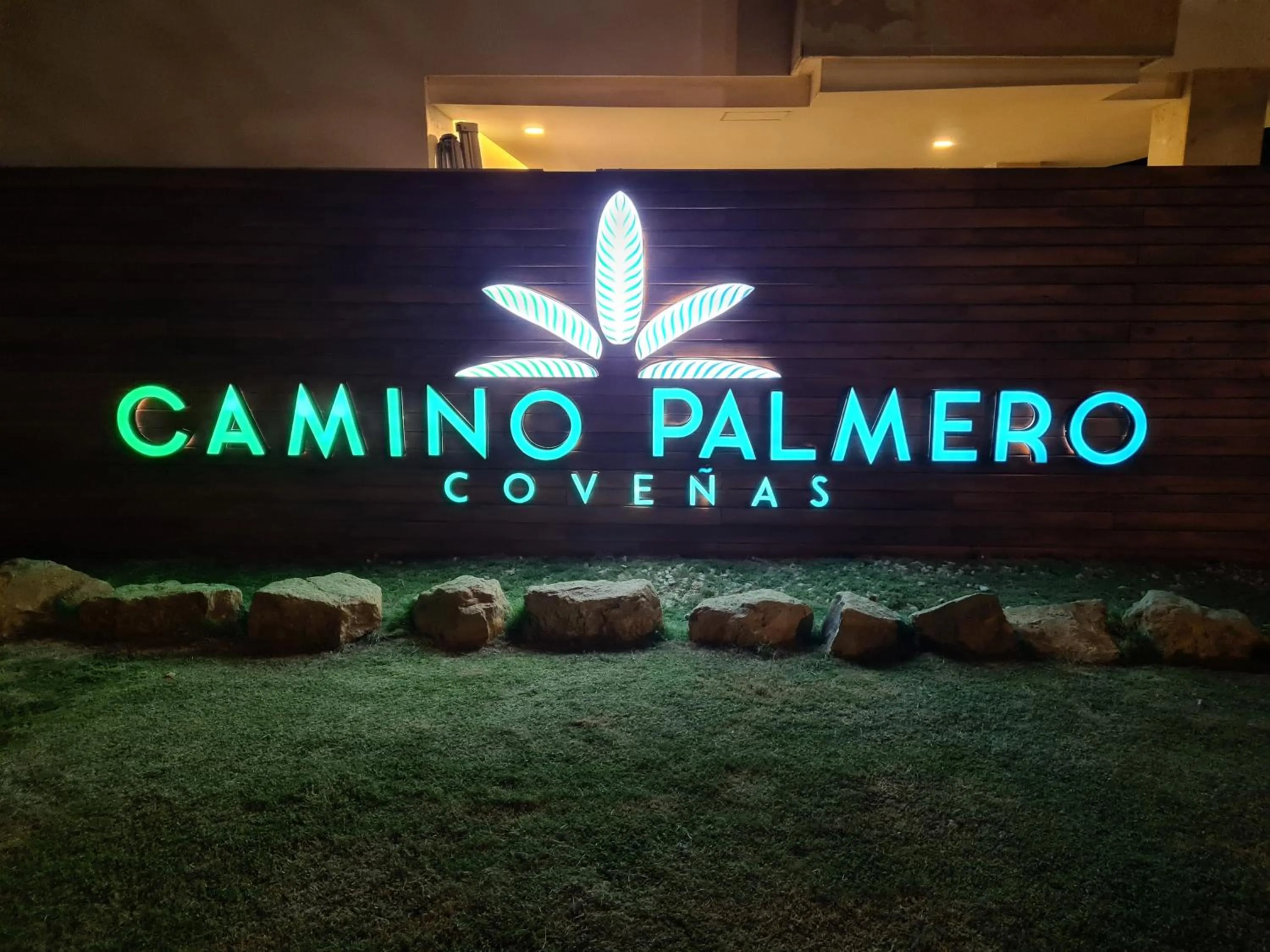 Facade/entrance in Camino Palmero Coveñas