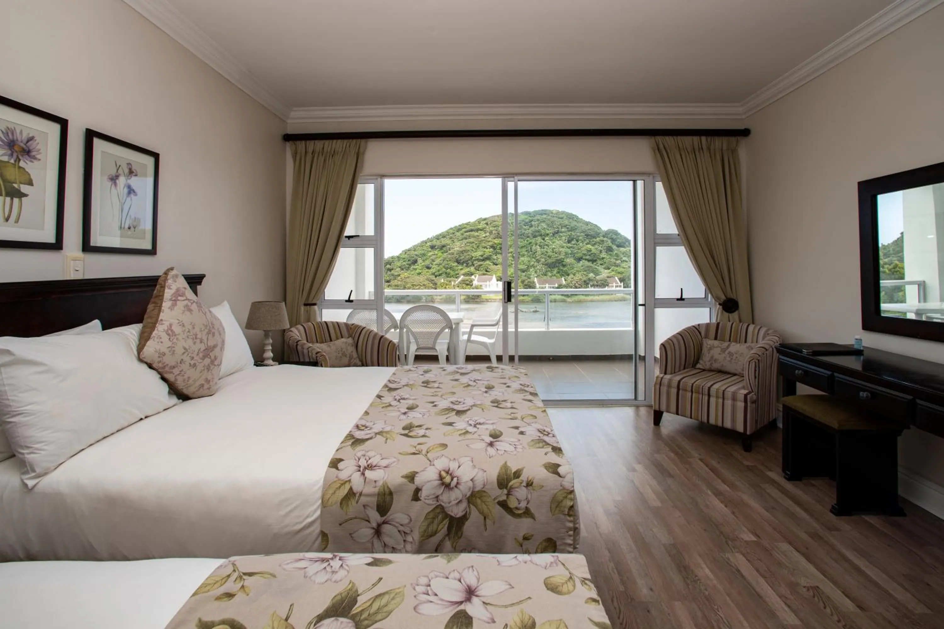 Bed in The Estuary Hotel & Spa