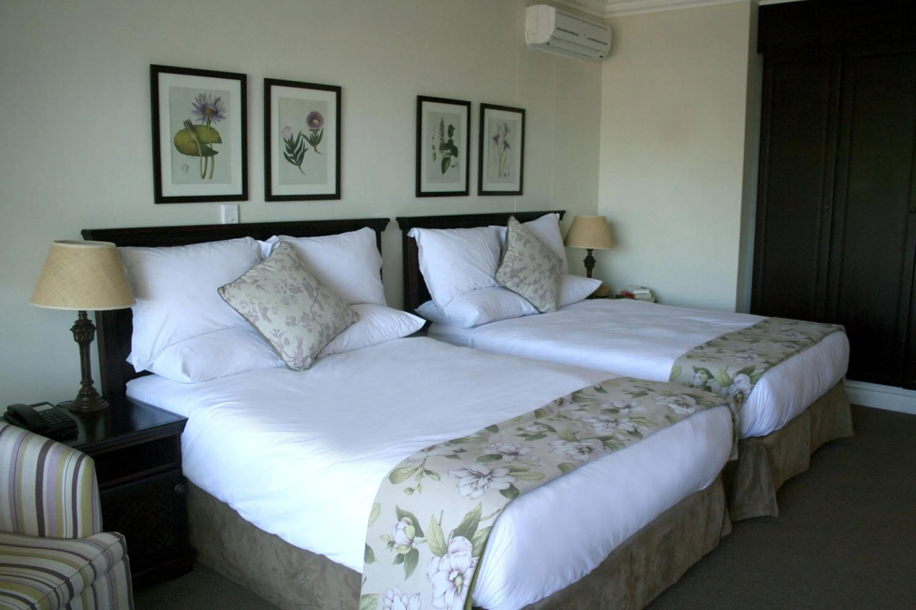 Bed in The Estuary Hotel & Spa
