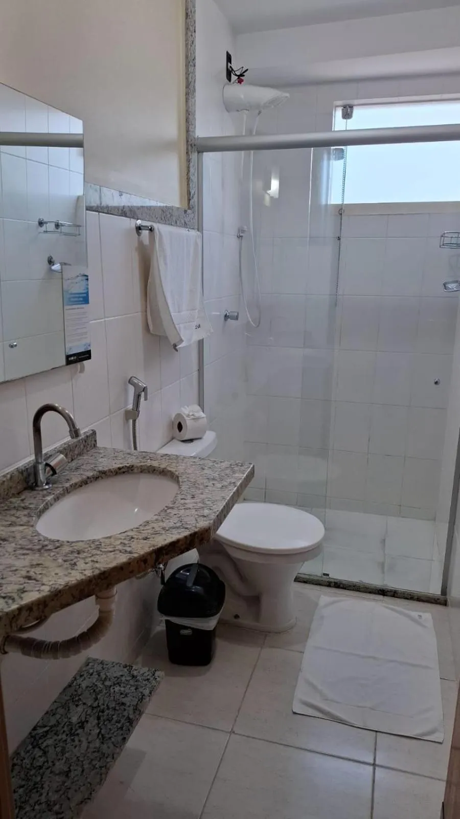 Shower in Rivello Apart Hotel