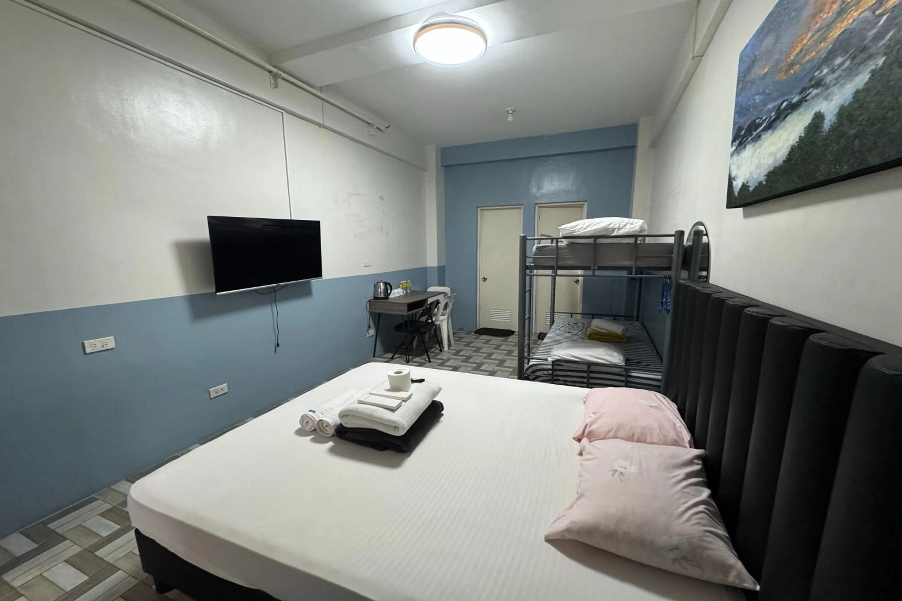 Bed in Franca Arcade near Quezon City Circle