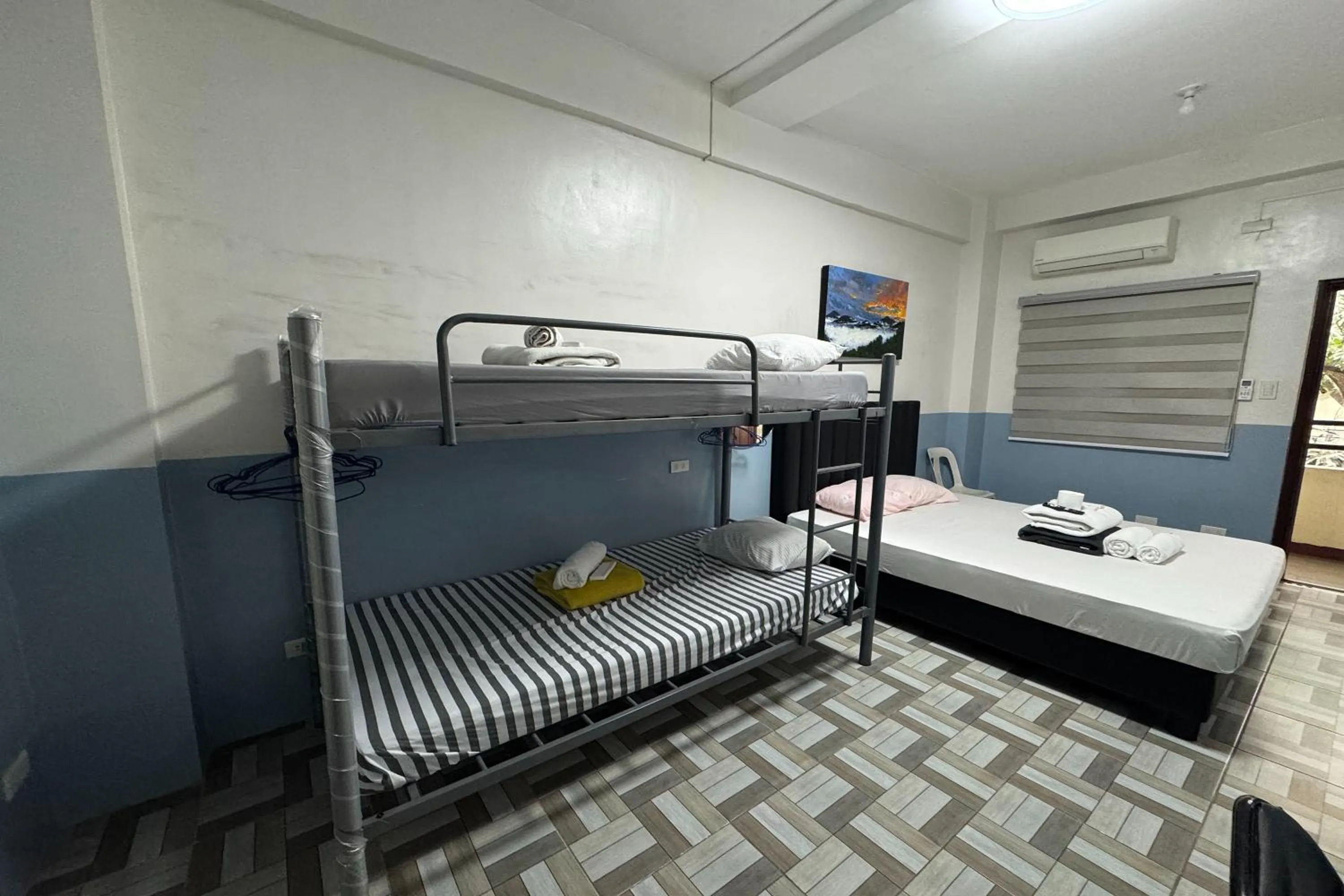 Bed in Franca Arcade near Quezon City Circle