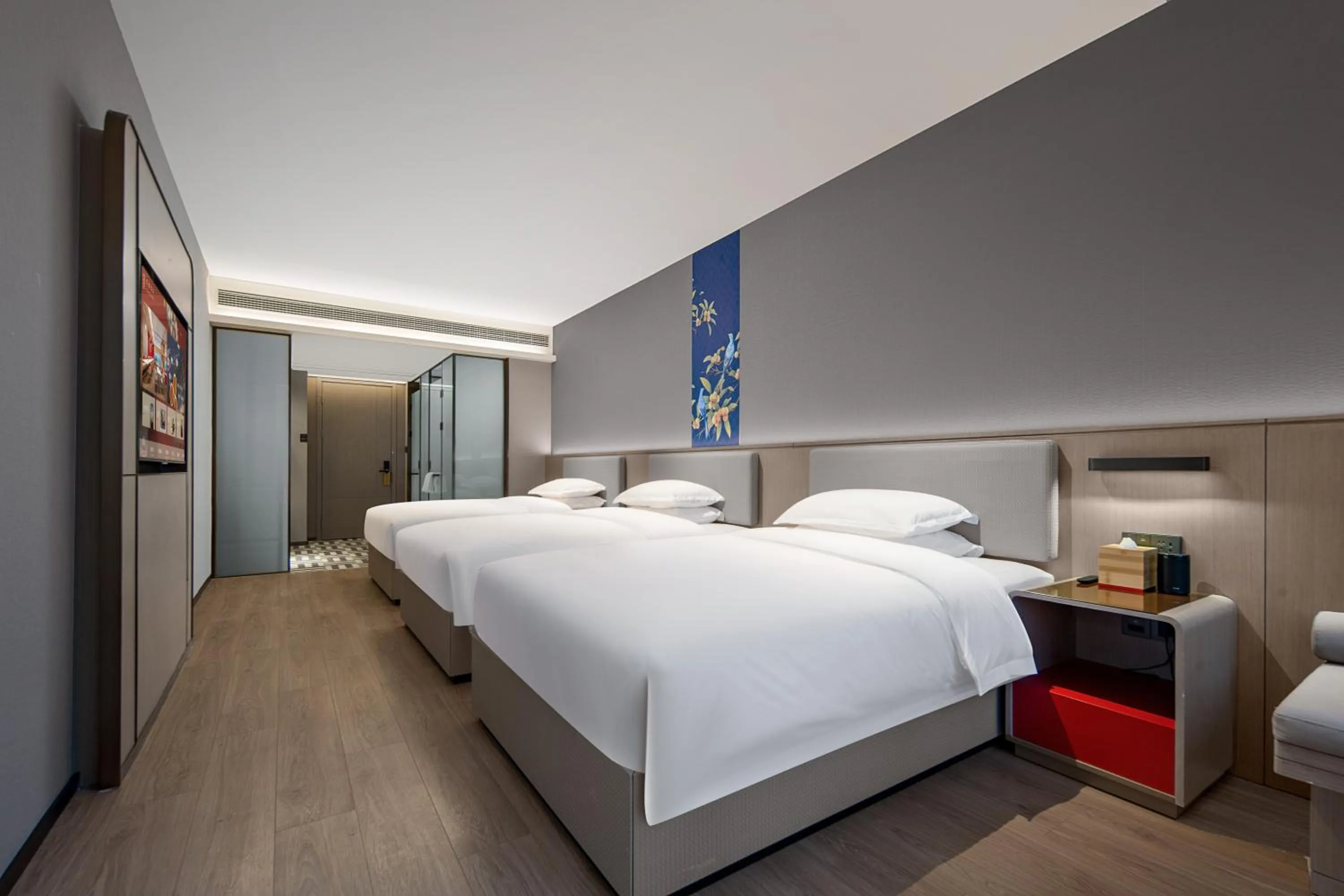 Photo of the whole room, Bed in Echeng Hotel Chengdu Chunxi Road Taikoo Li