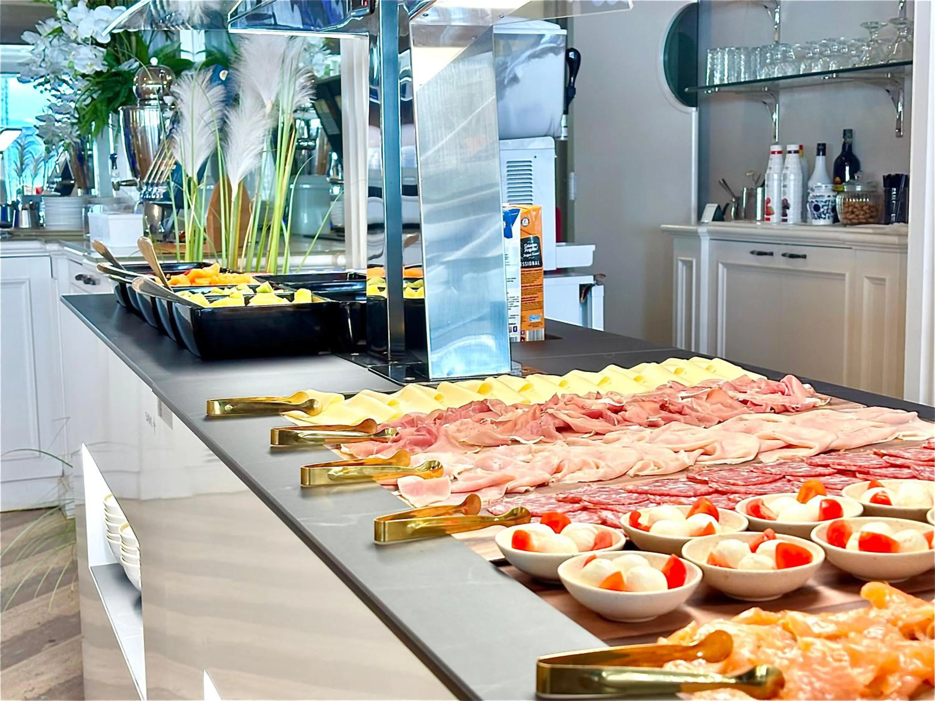 Restaurant/places to eat in Hotel Aquila D'Oro Desenzano