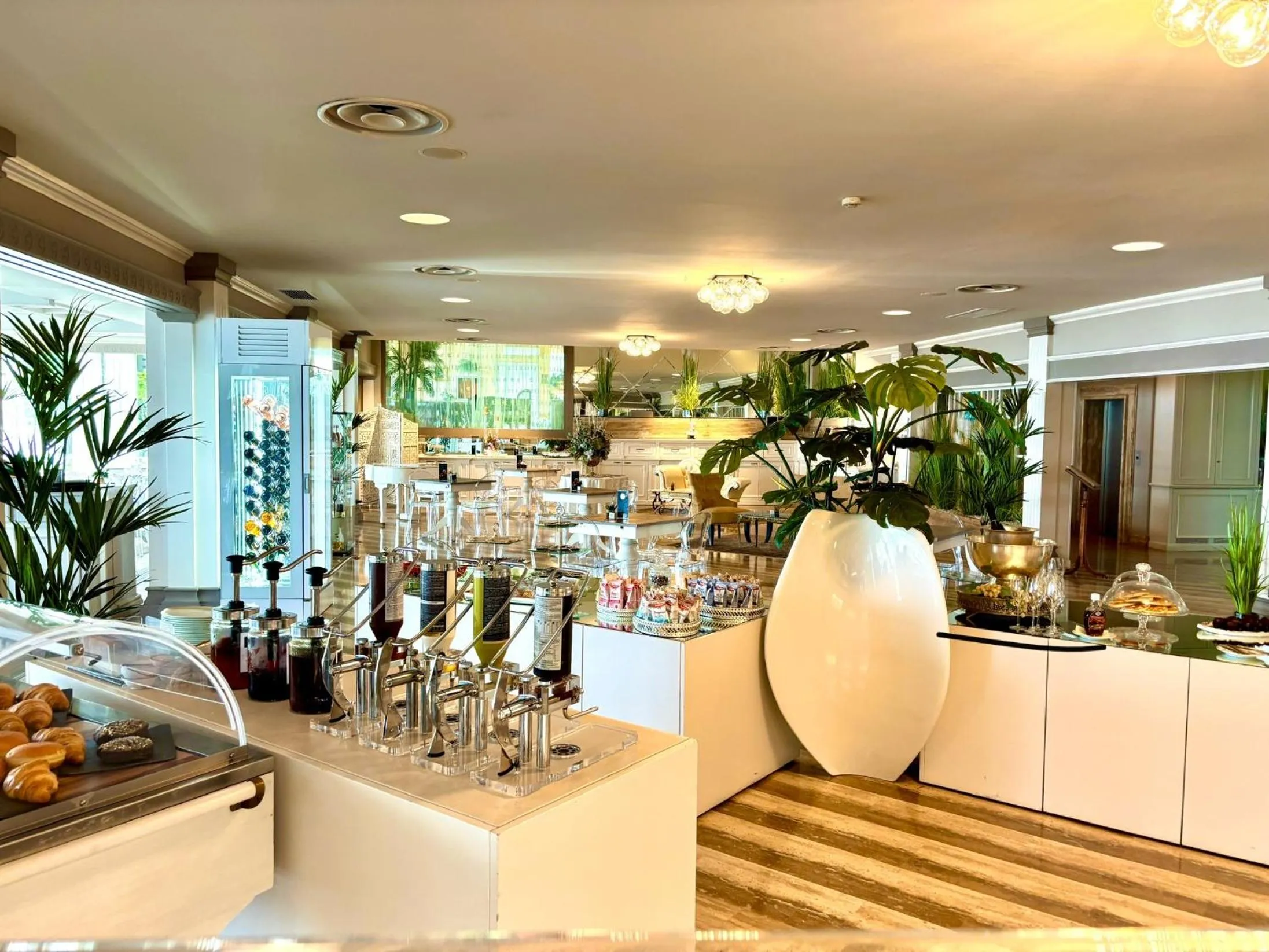 Restaurant/places to eat in Hotel Aquila D'Oro Desenzano