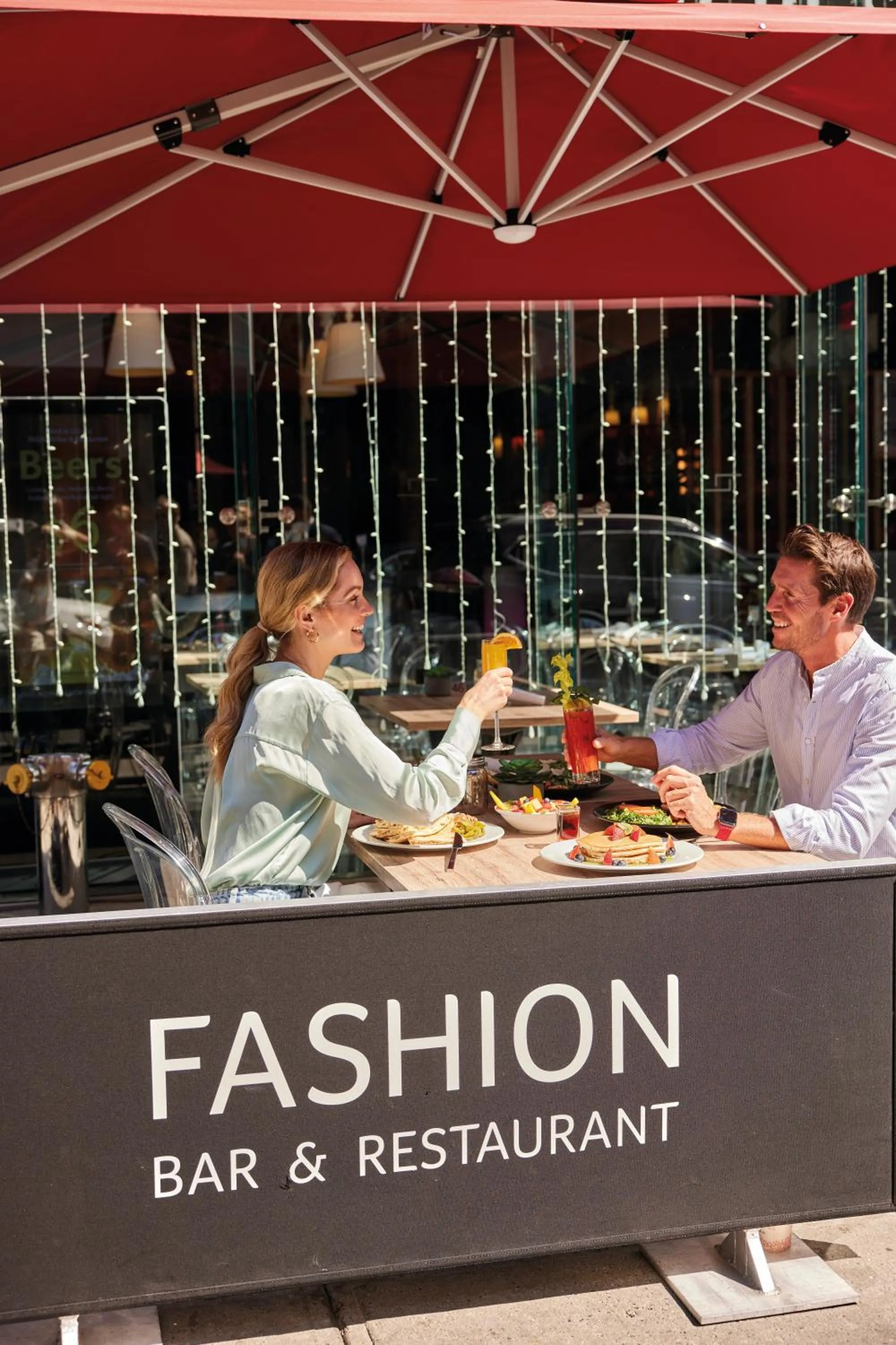 Restaurant/places to eat in Riu Plaza New York Times Square