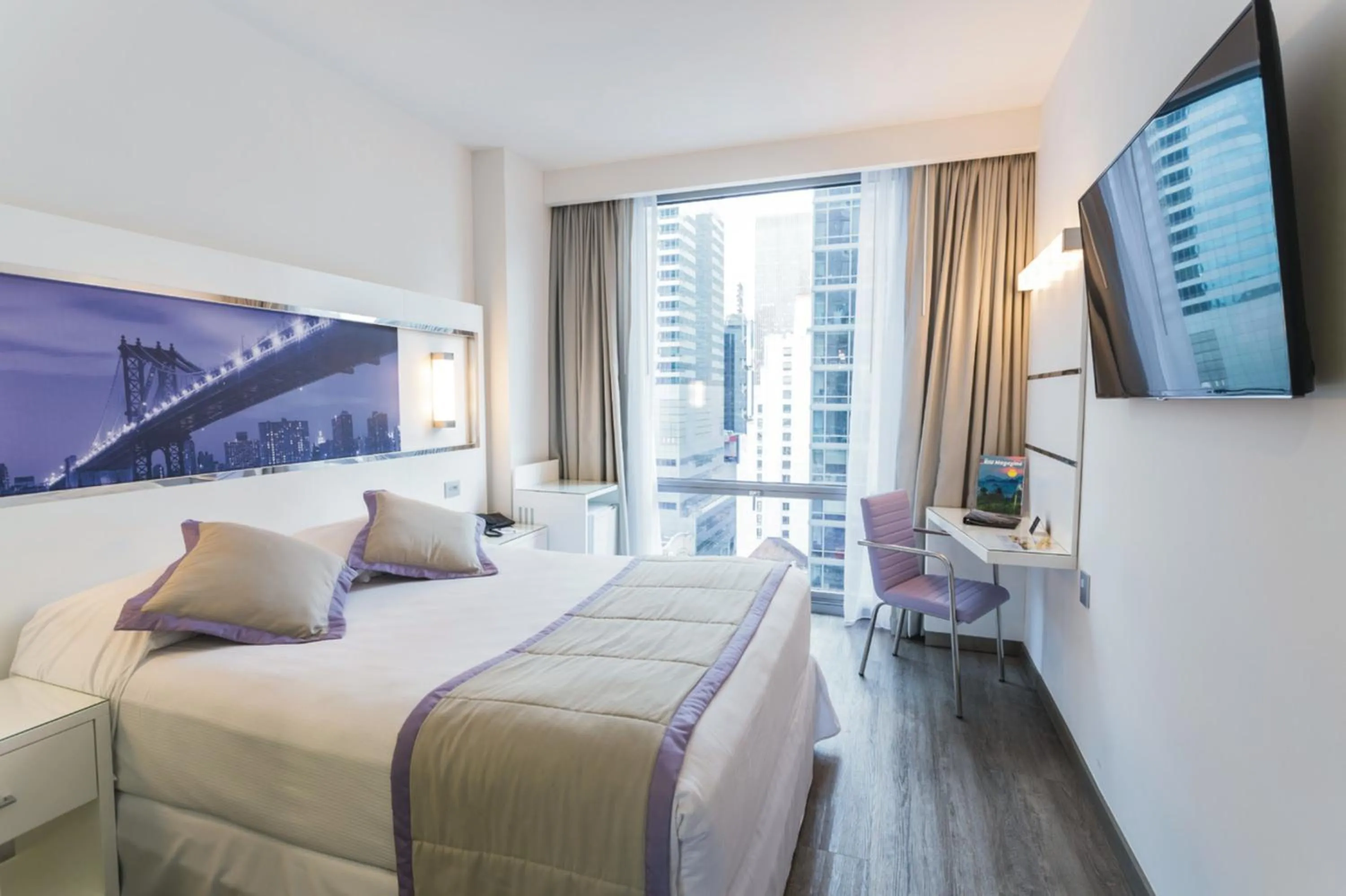 Bed in Riu Plaza New York Times Square