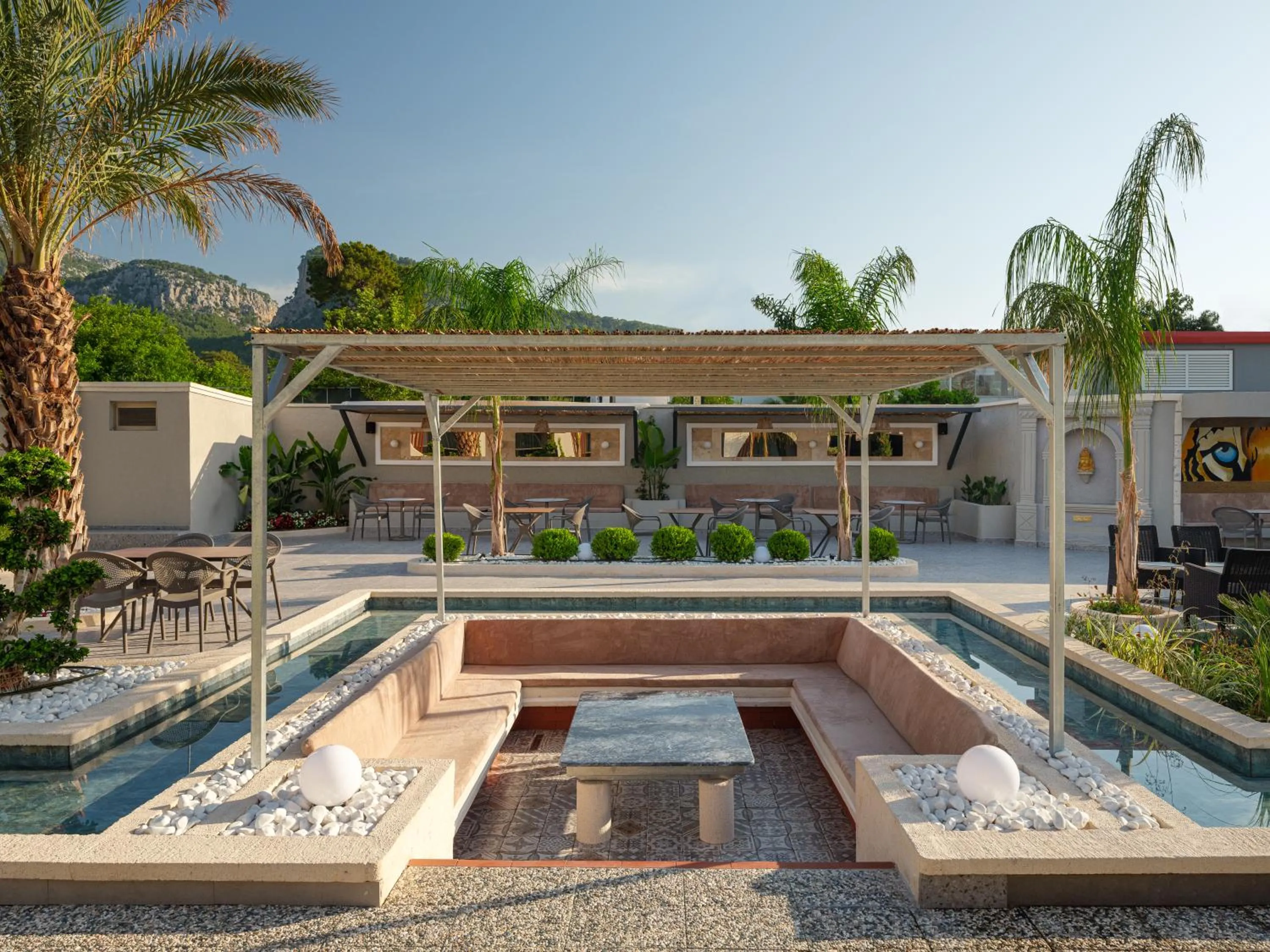 Garden in Monk Resort Hotel Beldibi