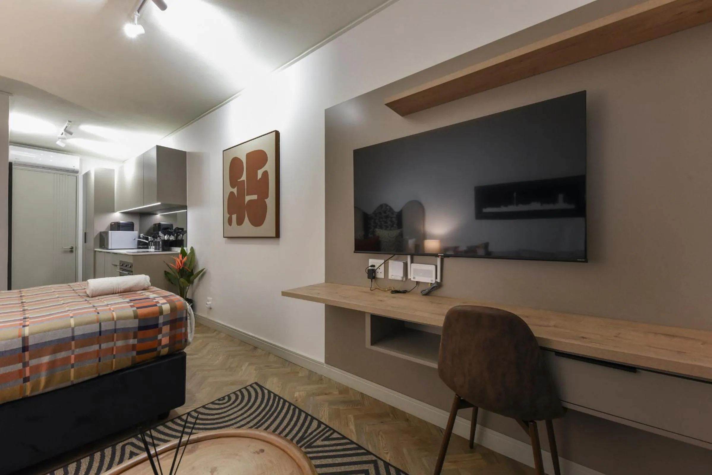 Bed in One Rosebank Apartments