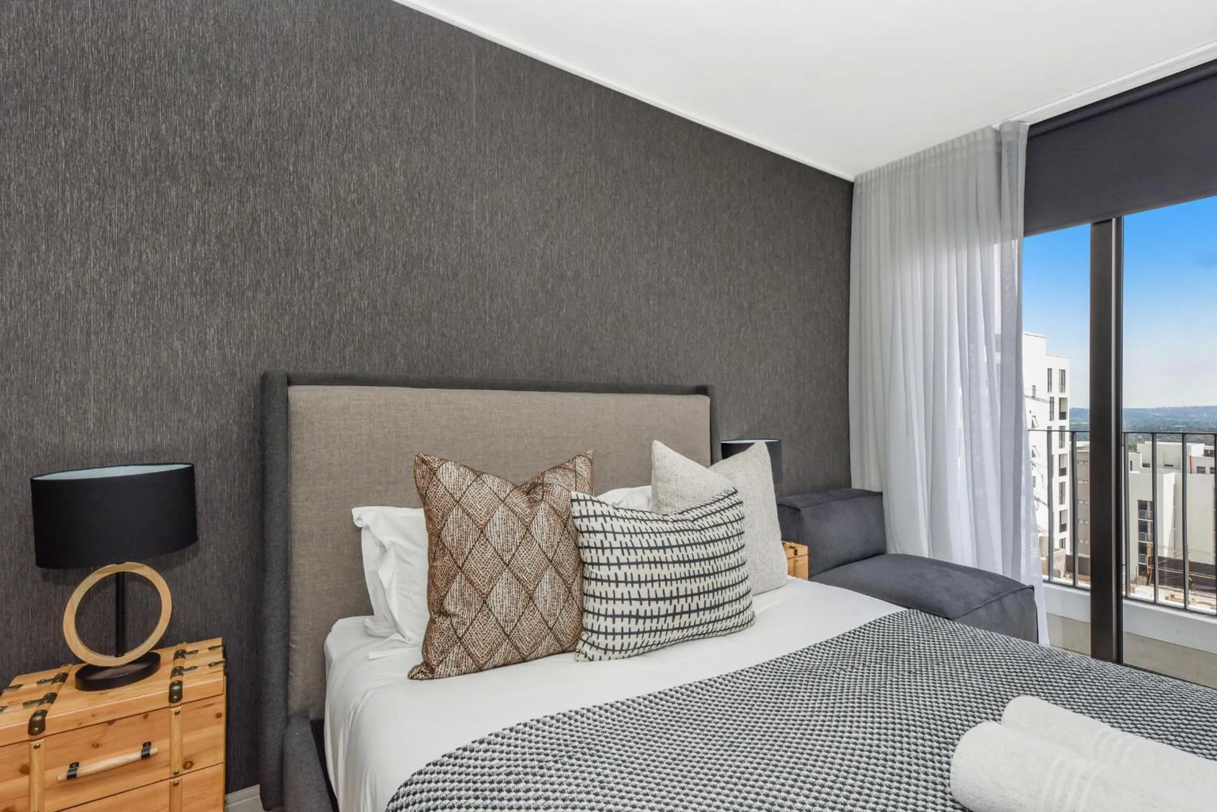 Bed in One Rosebank Apartments