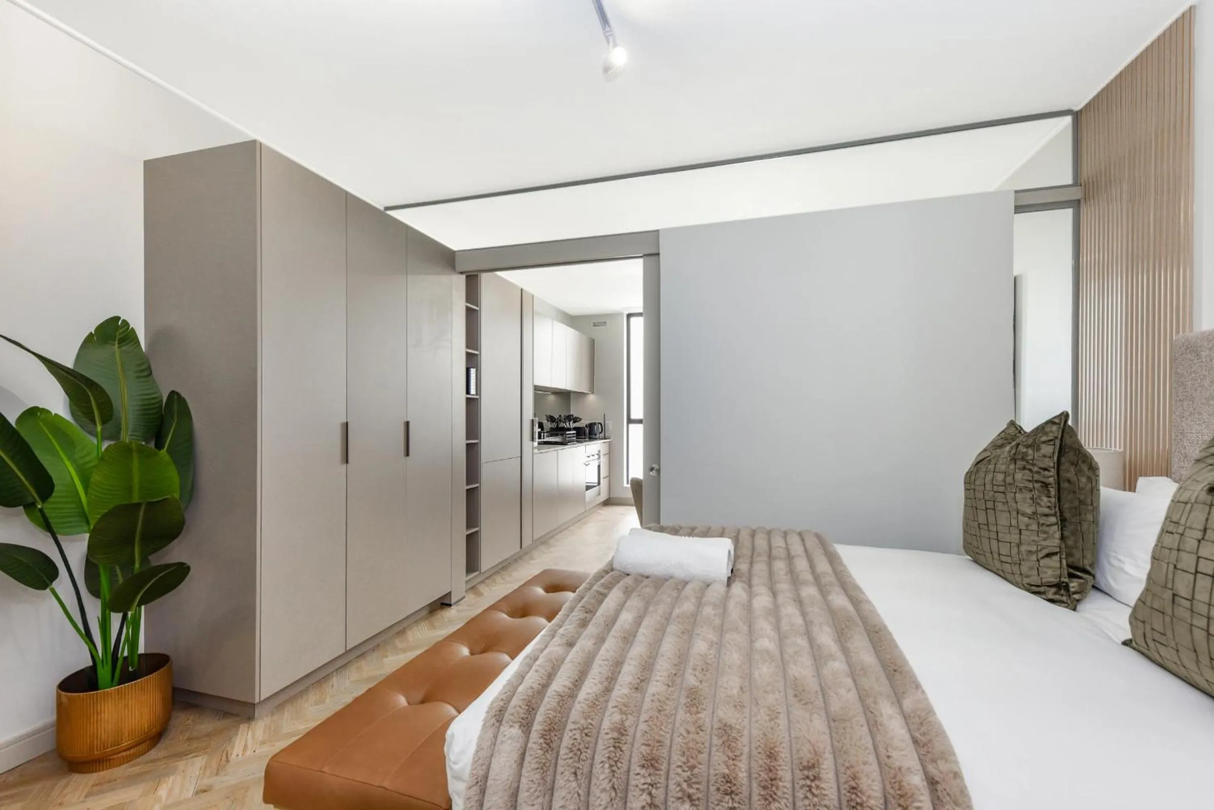 Bed in One Rosebank Apartments