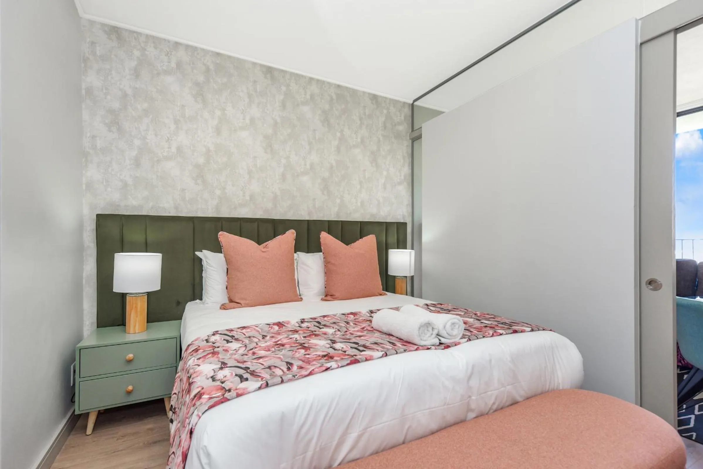 Bed in One Rosebank Apartments