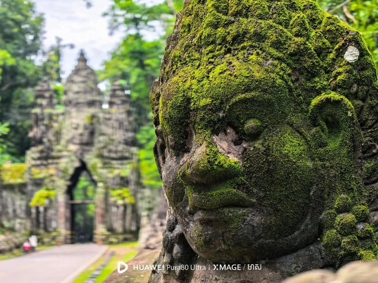 VIP in Maison Model d'Angkor