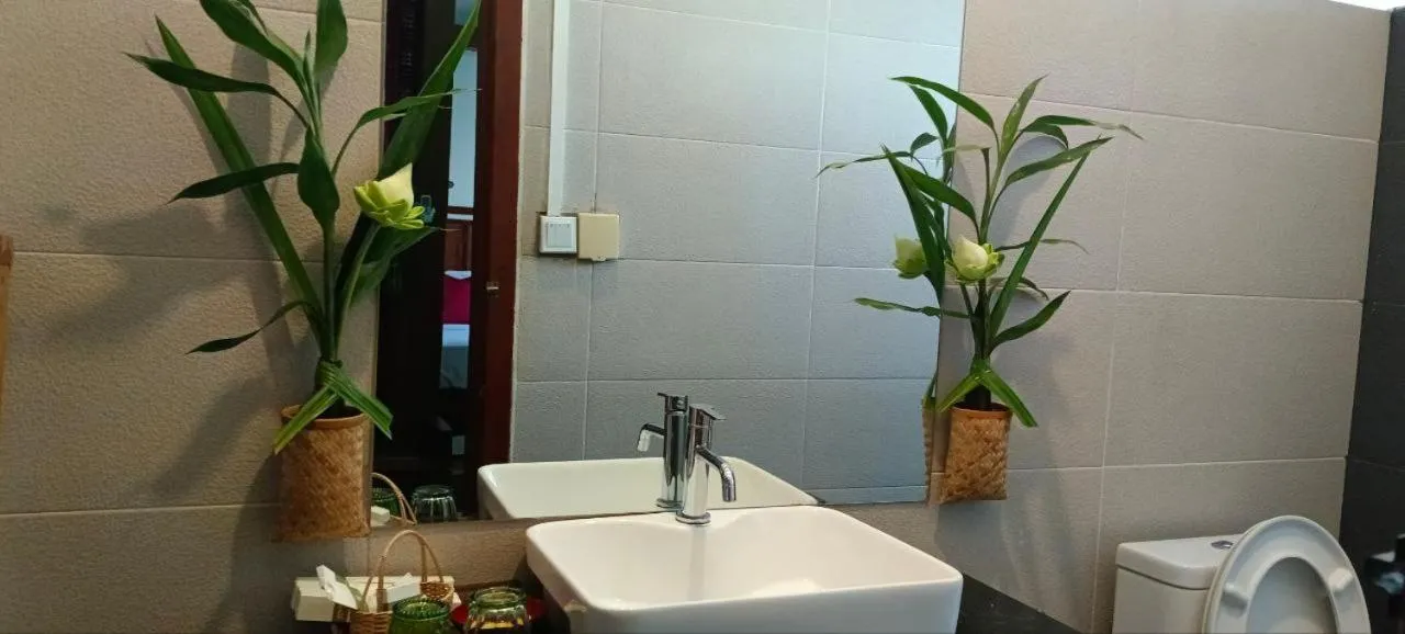 Bathroom in Maison Model d'Angkor