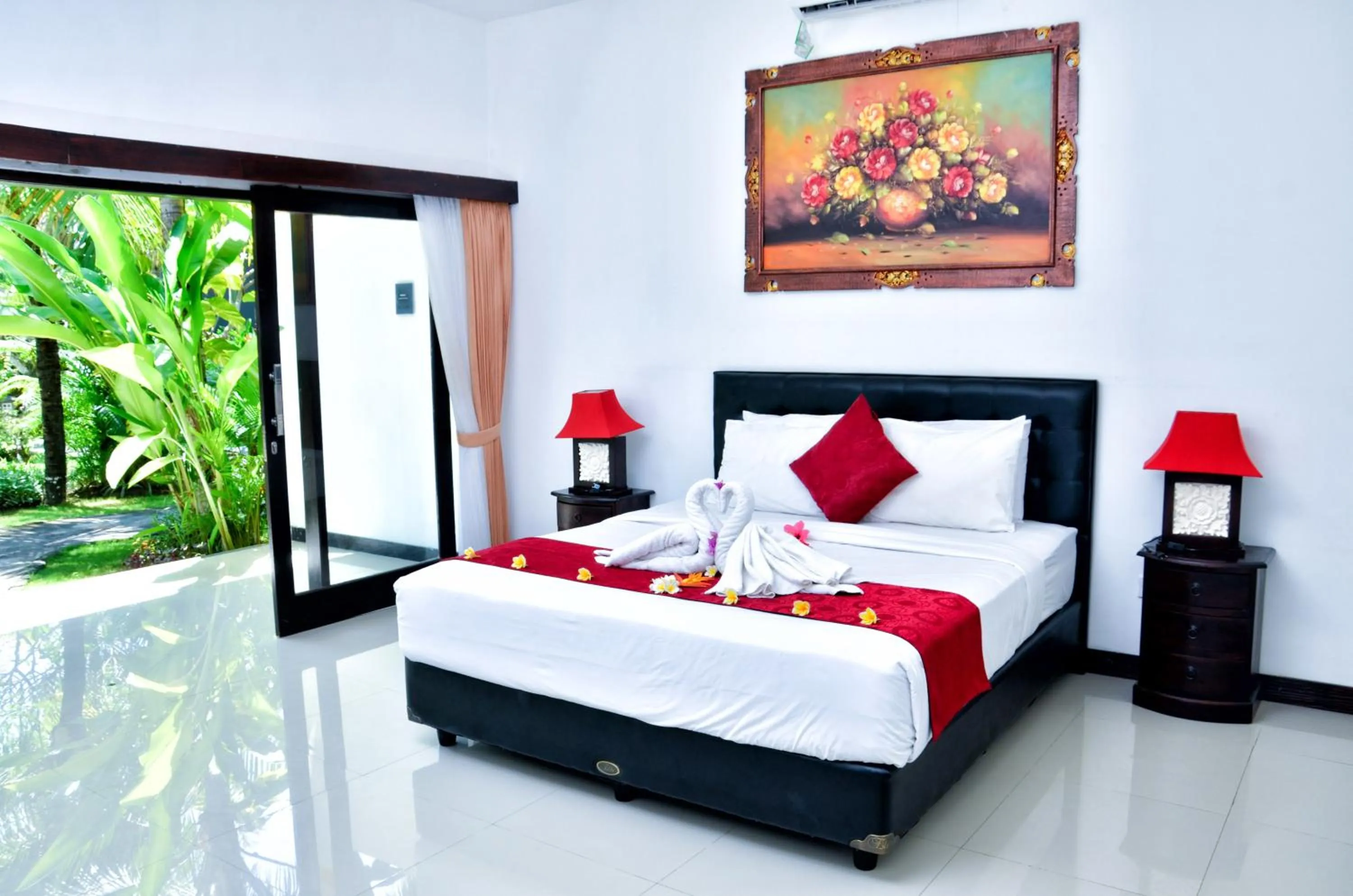 Photo of the whole room, Bed in Palm Garden Bali