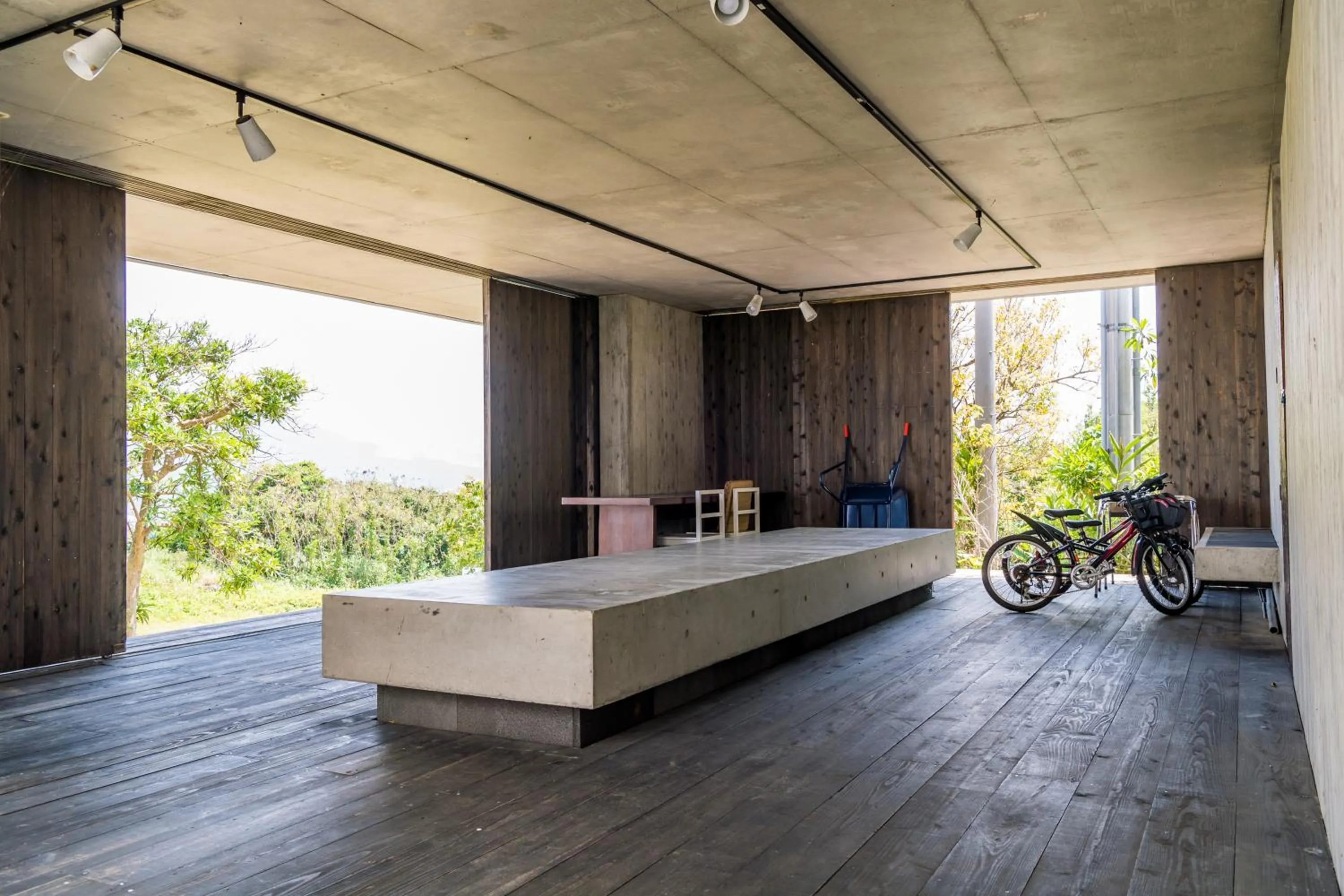 Area and facilities in E-horizon Resort Condominium Sesoko