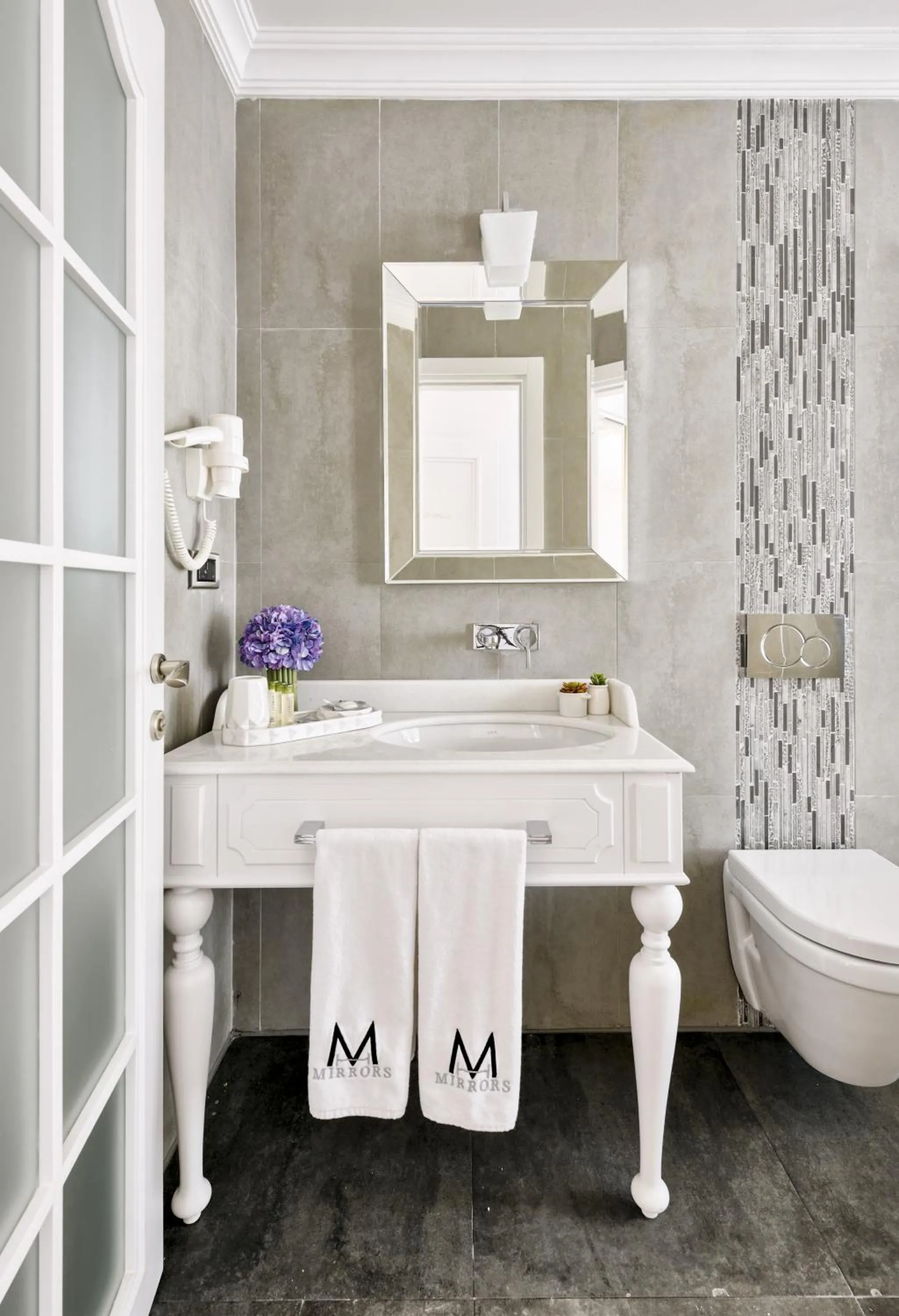 Bathroom in Mirrors Hotel İstanbul Taksim City Center