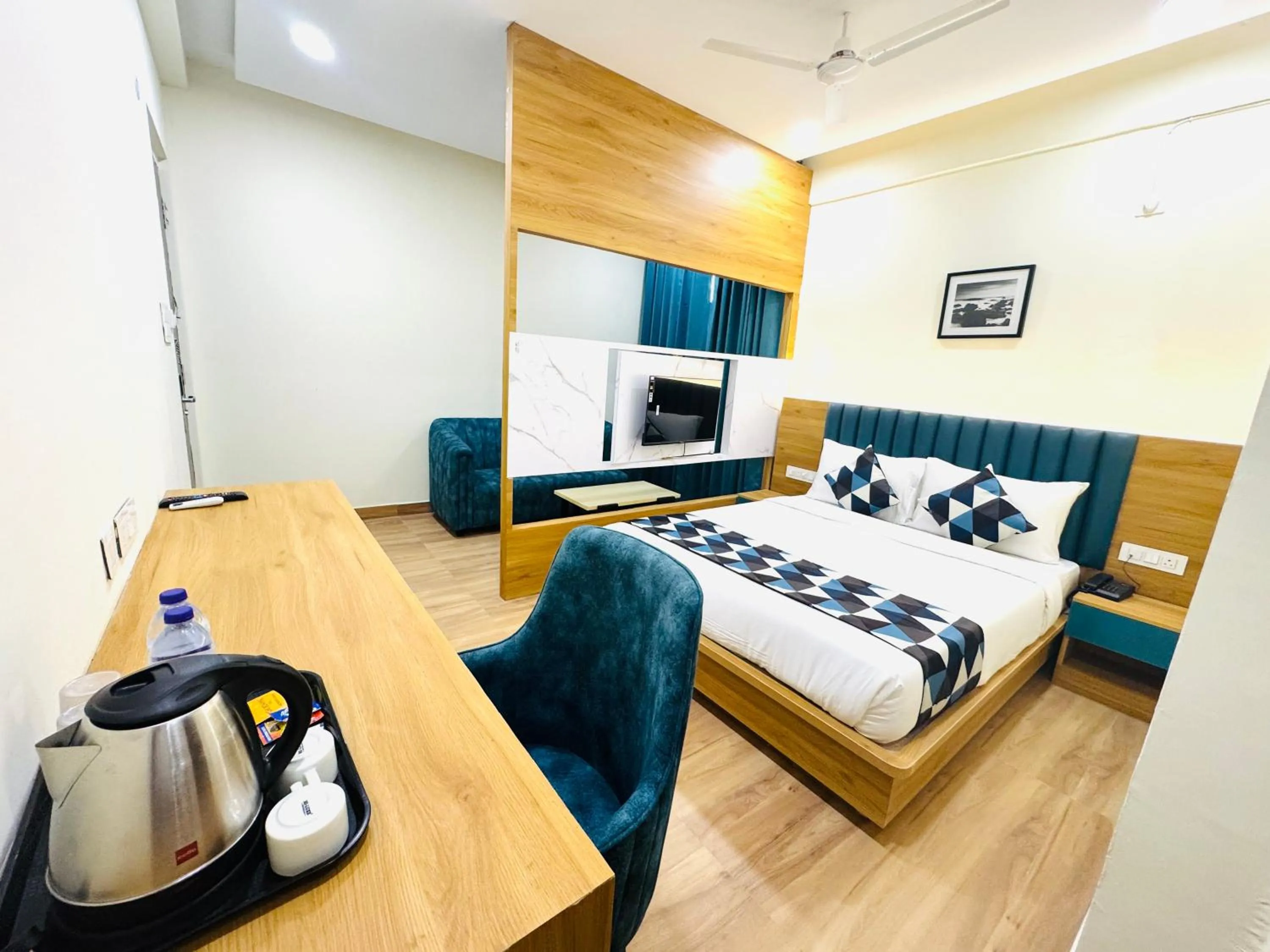 Bed in White Ridge Premium Hotel - Hitec City