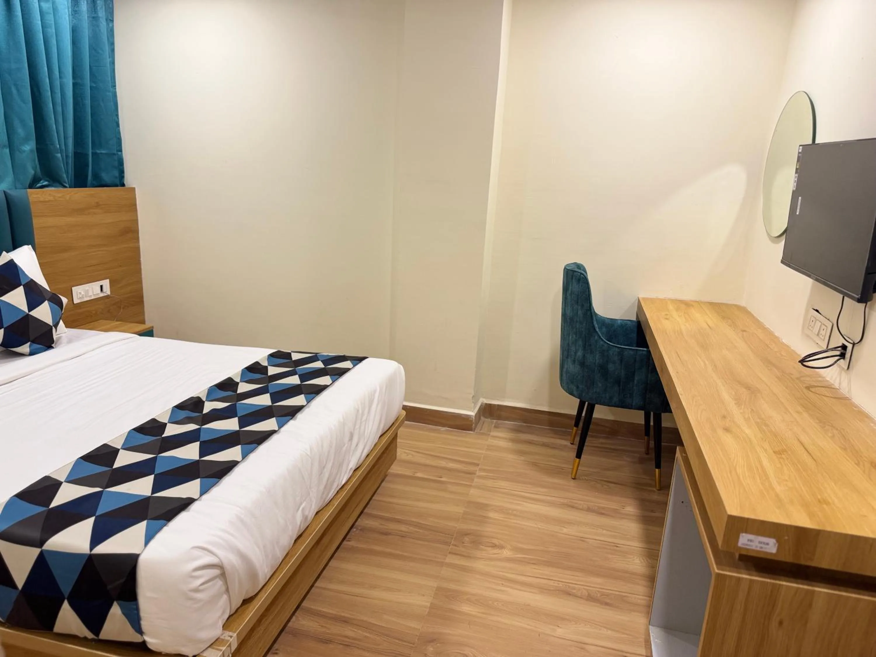 Bed in White Ridge Premium Hotel - Hitec City