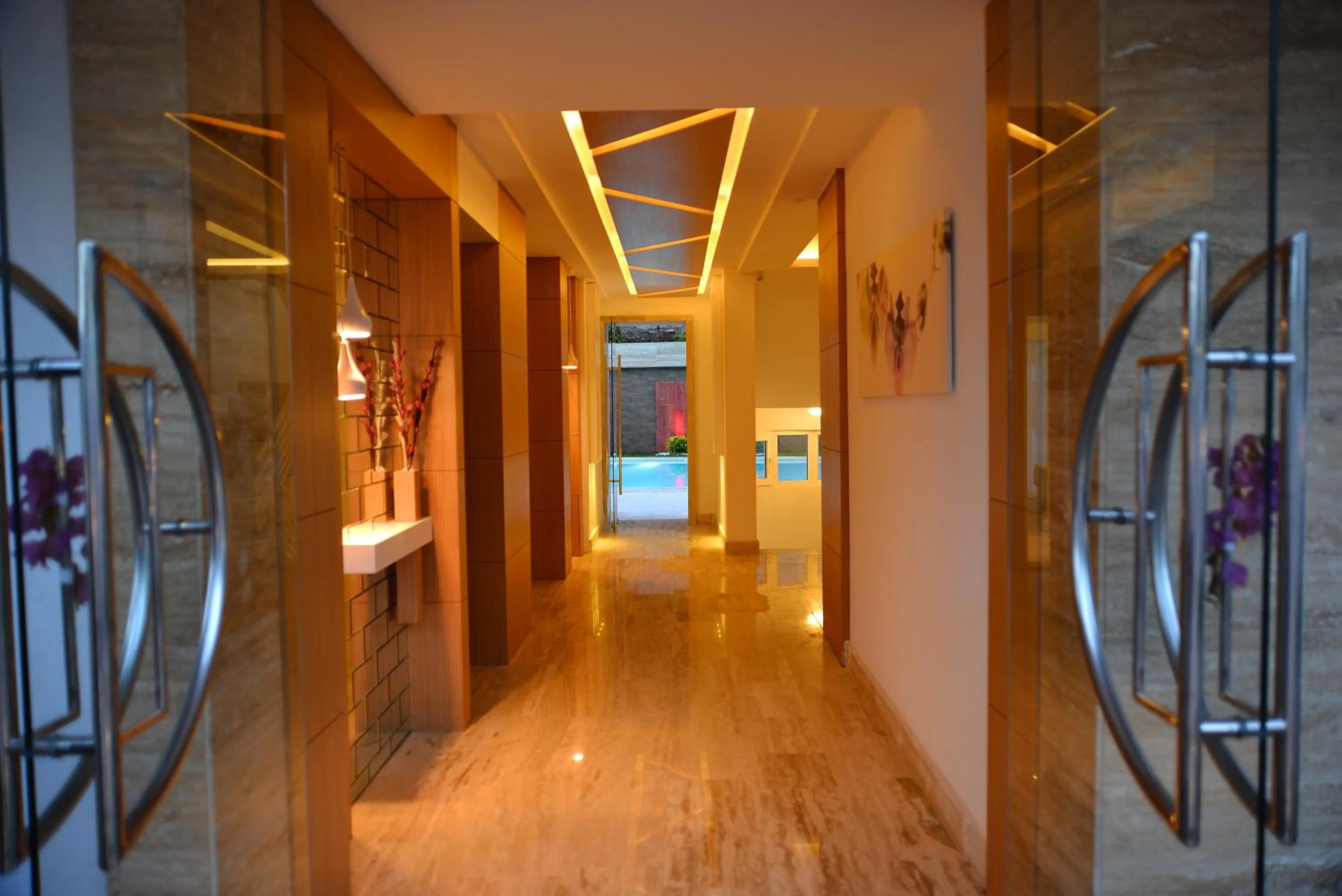 Facade/entrance in Doc's Hotel Kemer