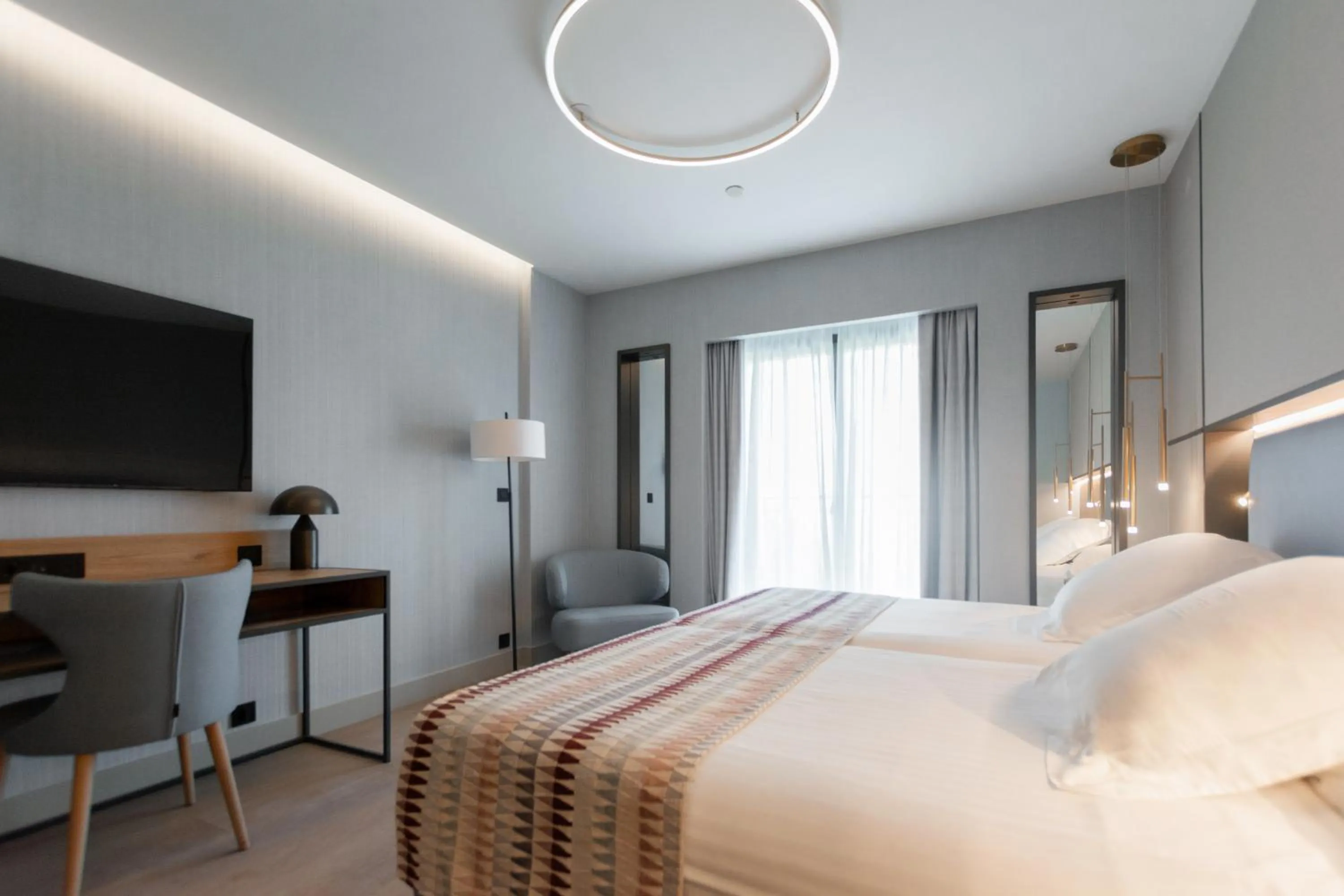 Bedroom, Bed in Hotel Mezquita Center