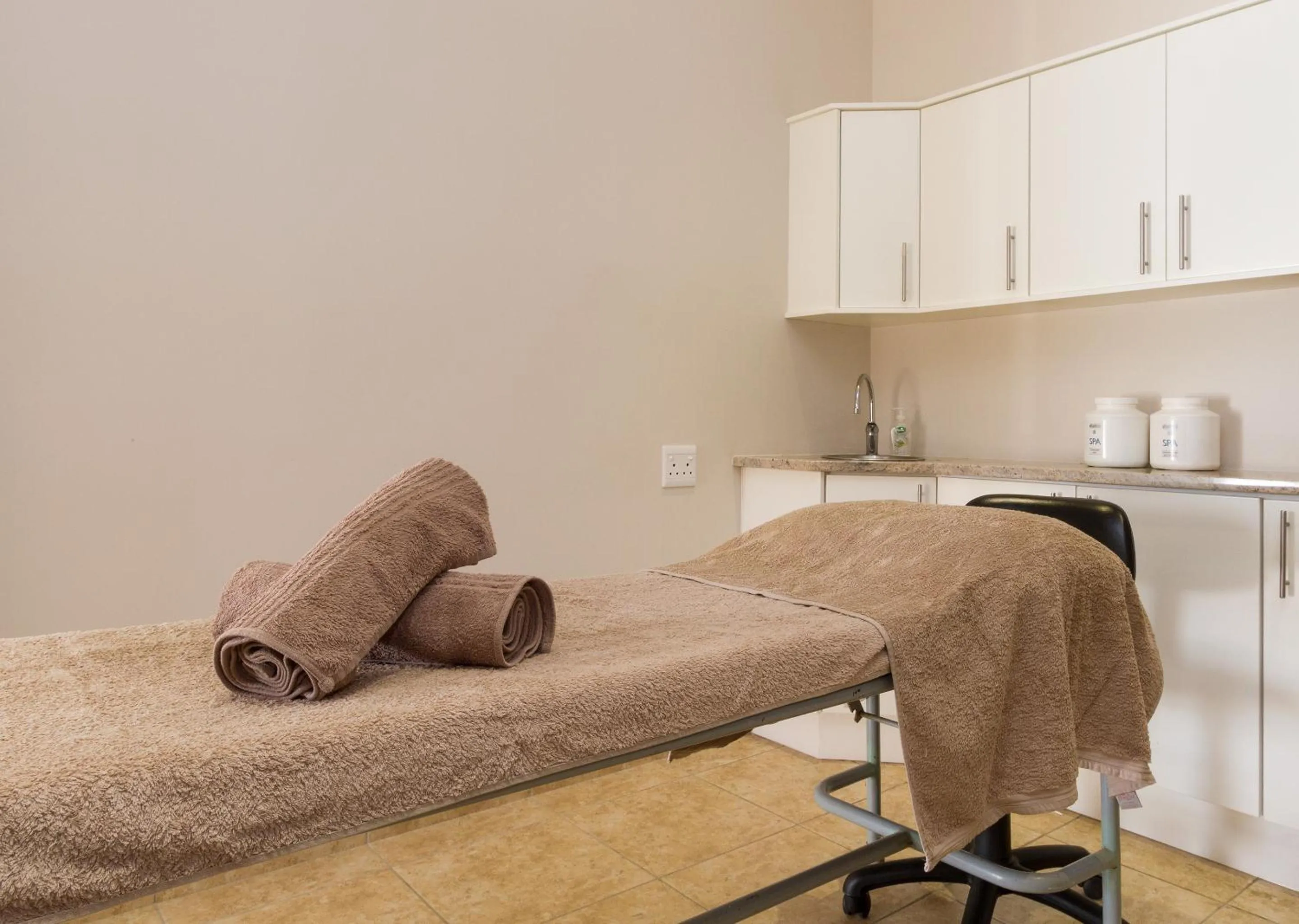 Massage in Piekenierskloof Mountain Resort by Dream Resorts