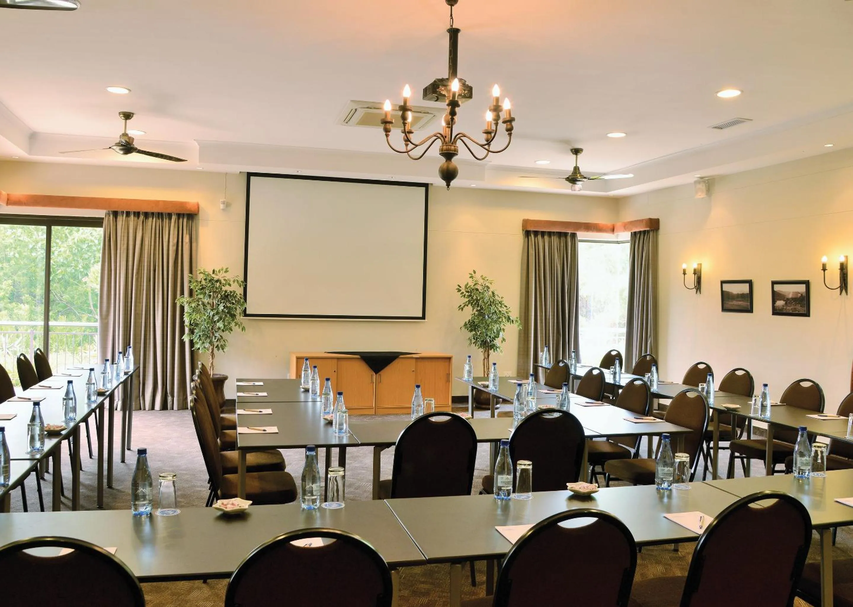 Banquet/Function facilities in Piekenierskloof Mountain Resort by Dream Resorts