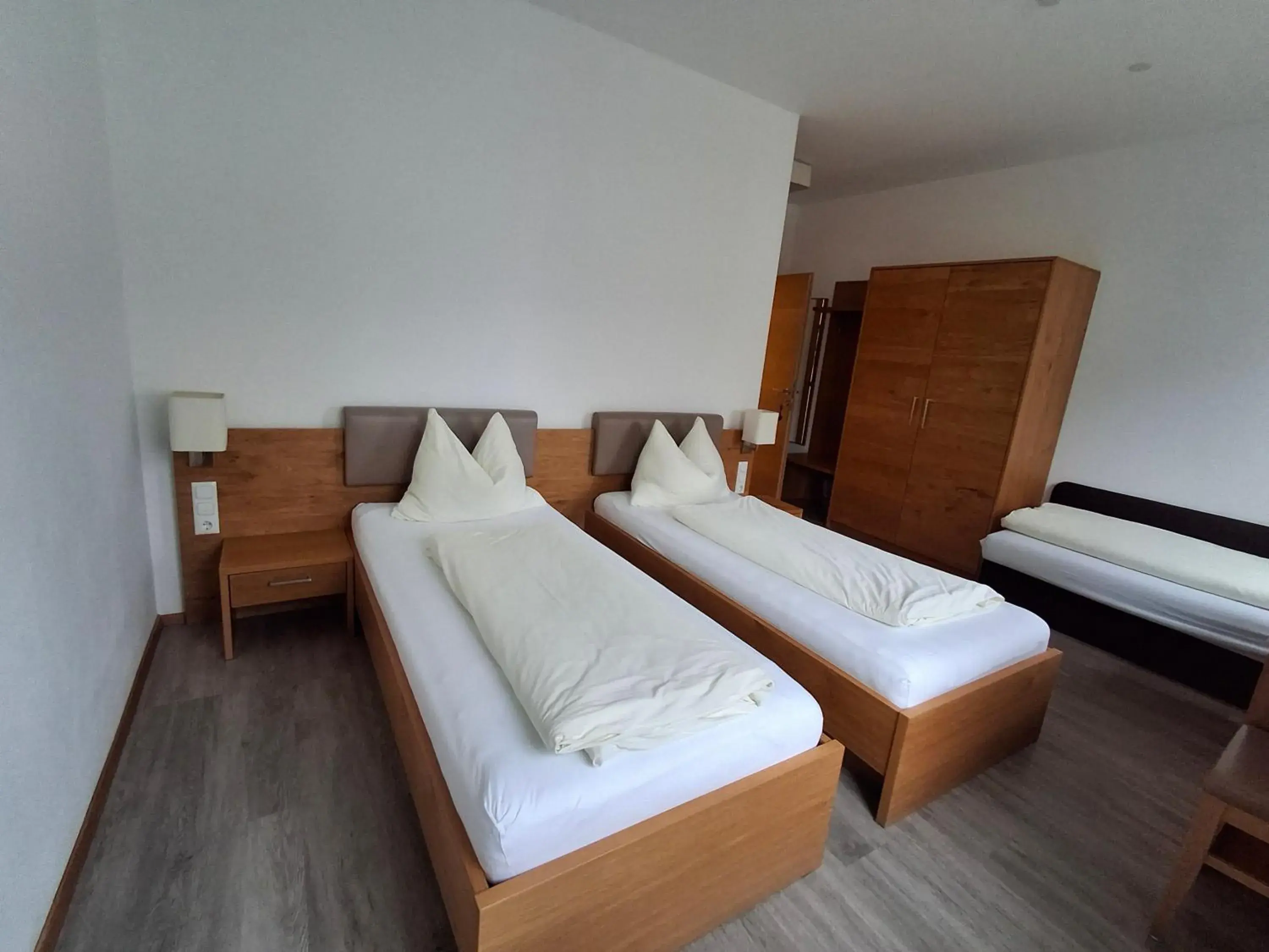 Double or Twin Room in Gästehaus Watschinger Double or Twin Room in Gästehaus Watschinger