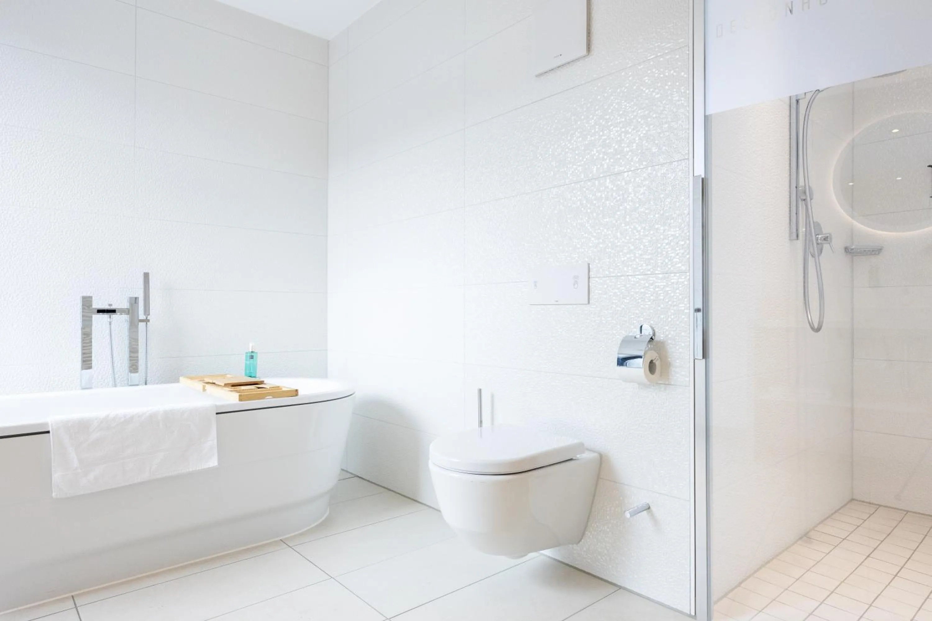 Shower in Digital Hotel Kronjuwel by BRIGHT Waldkirch - Self Check-in