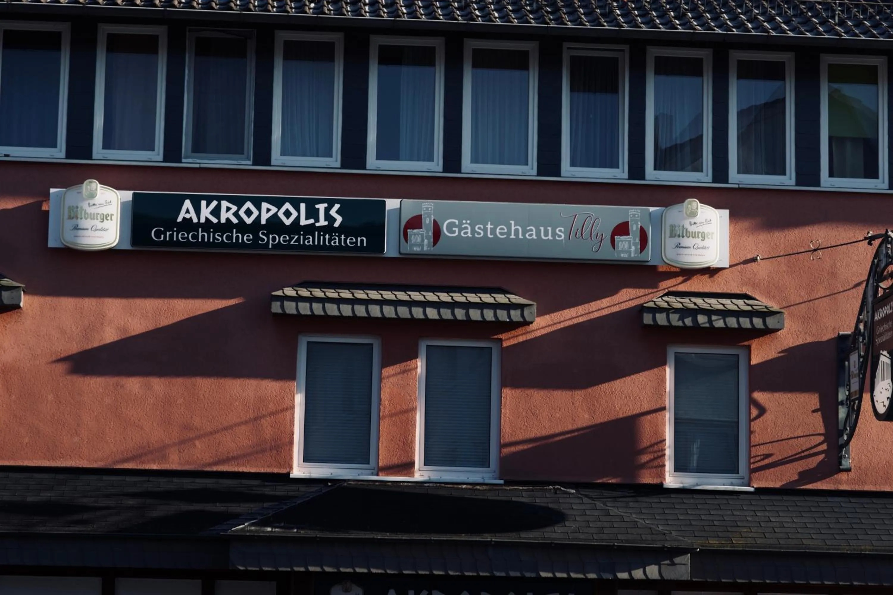 Property building in Gästehaus Tilly Hotel