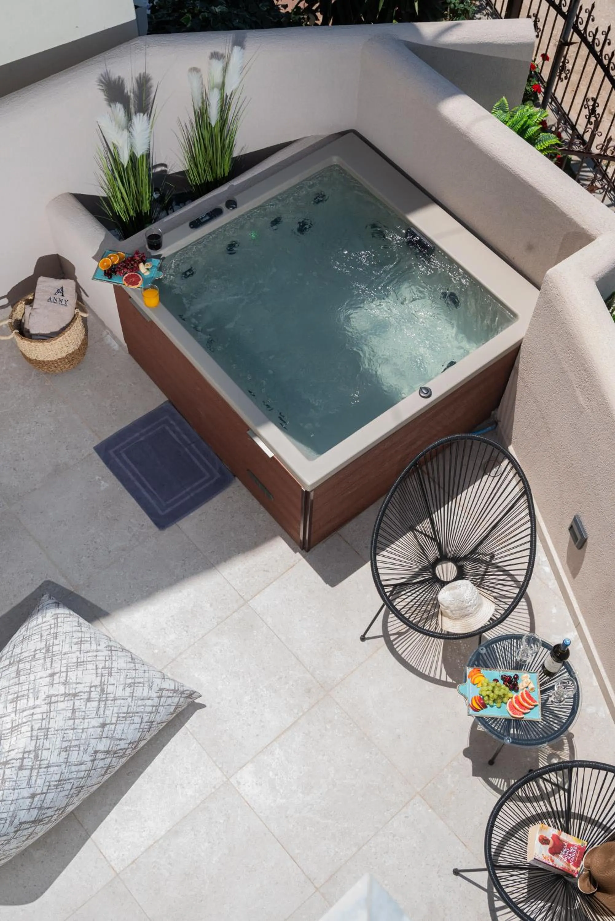 Anny's Residences & Suites