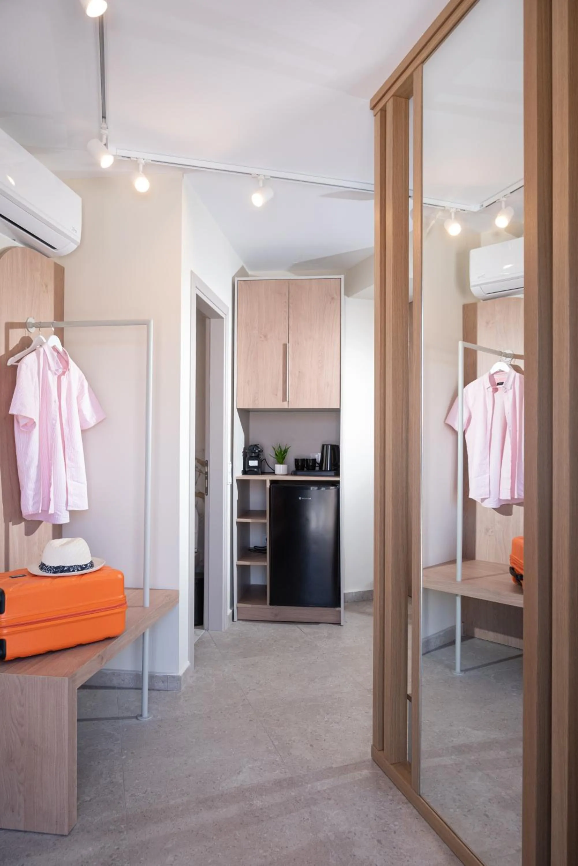 Anny's Residences & Suites