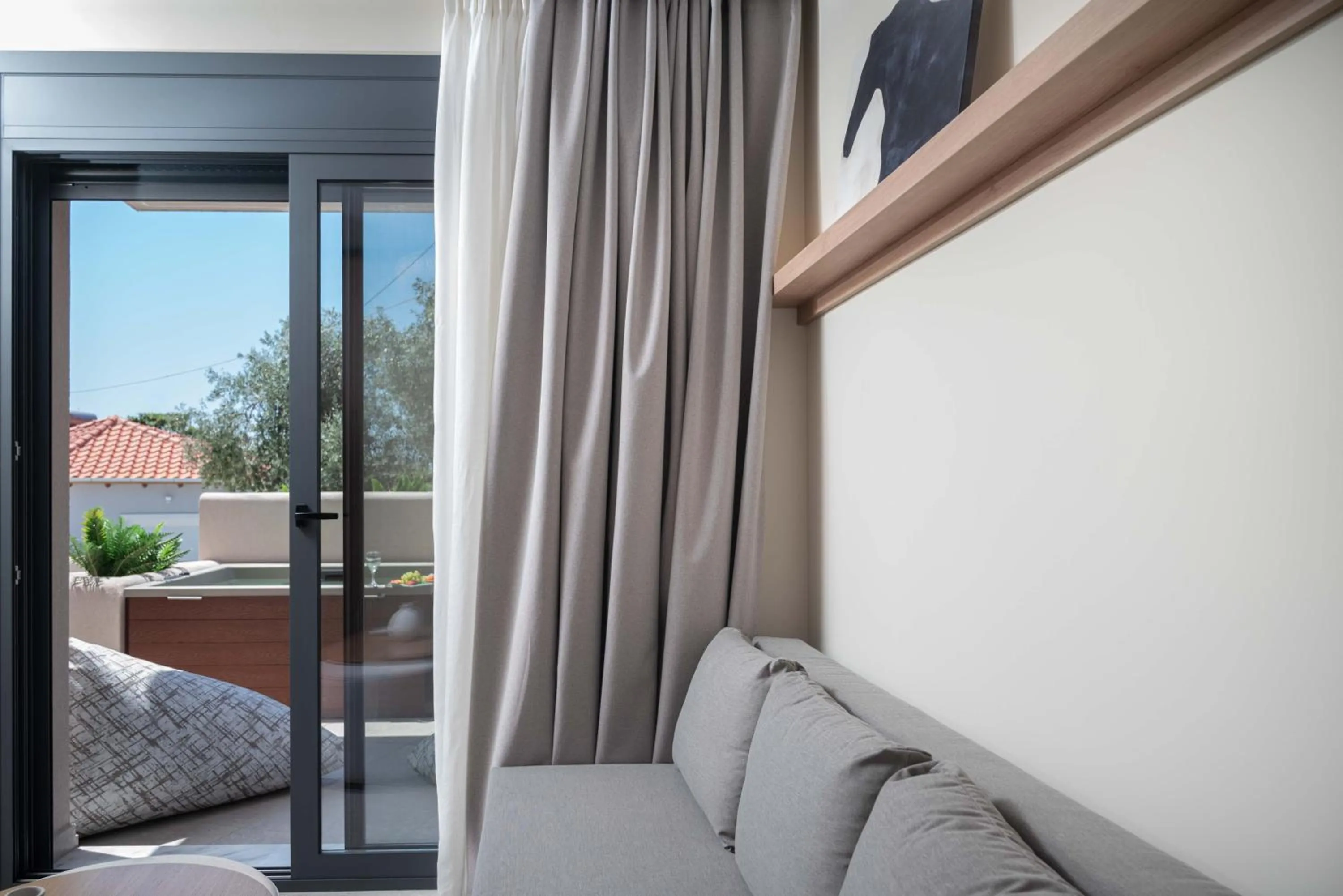 Anny's Residences & Suites