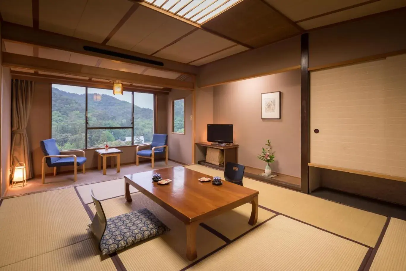 Japanese-Style Quadruple Room - single occupancy in Hotel Senshukaku Japanese-Style Quadruple Room - single occupancy in Hotel Senshukaku