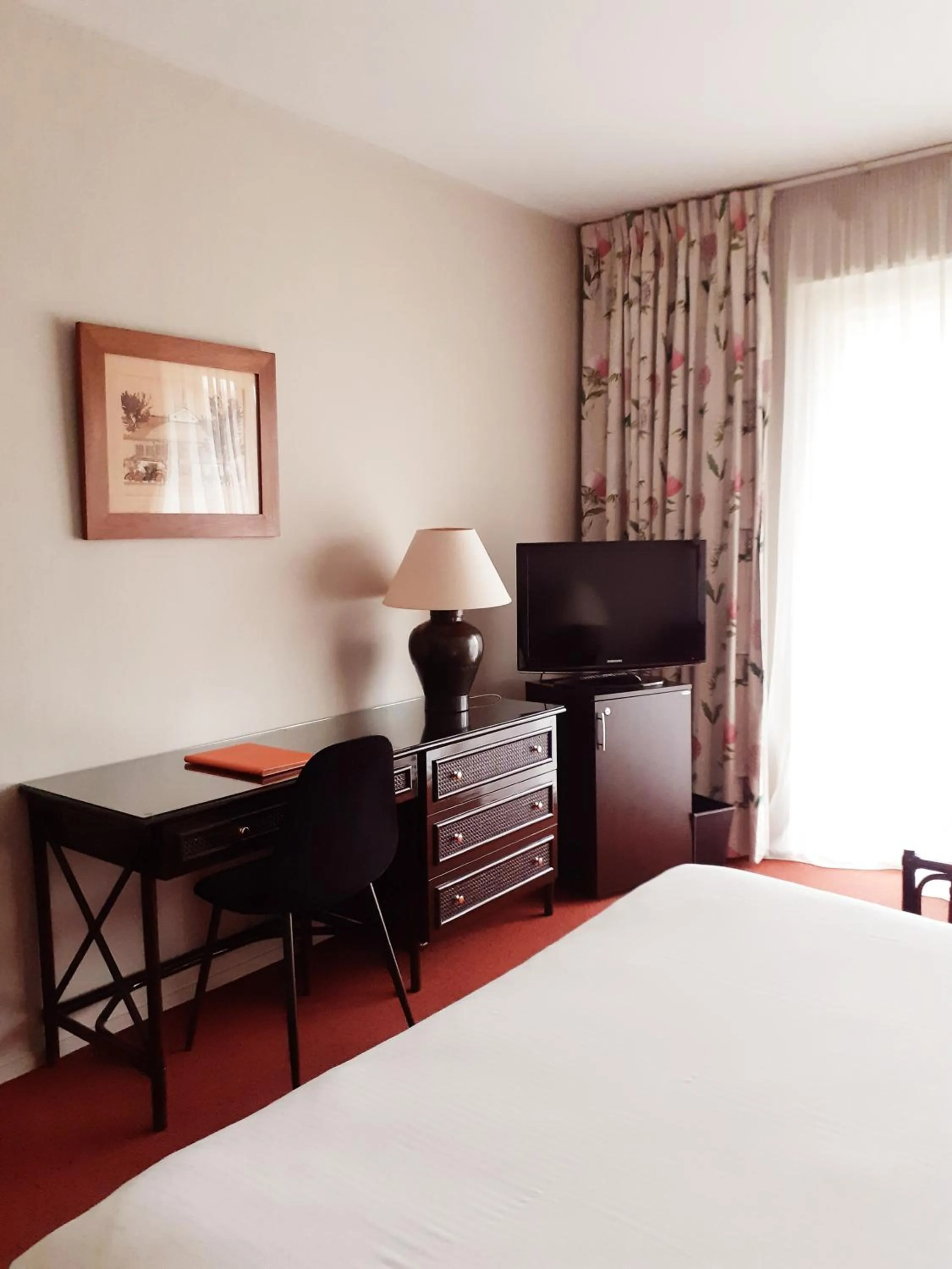 Bed in Grand Hôtel de Solesmes - Teritoria