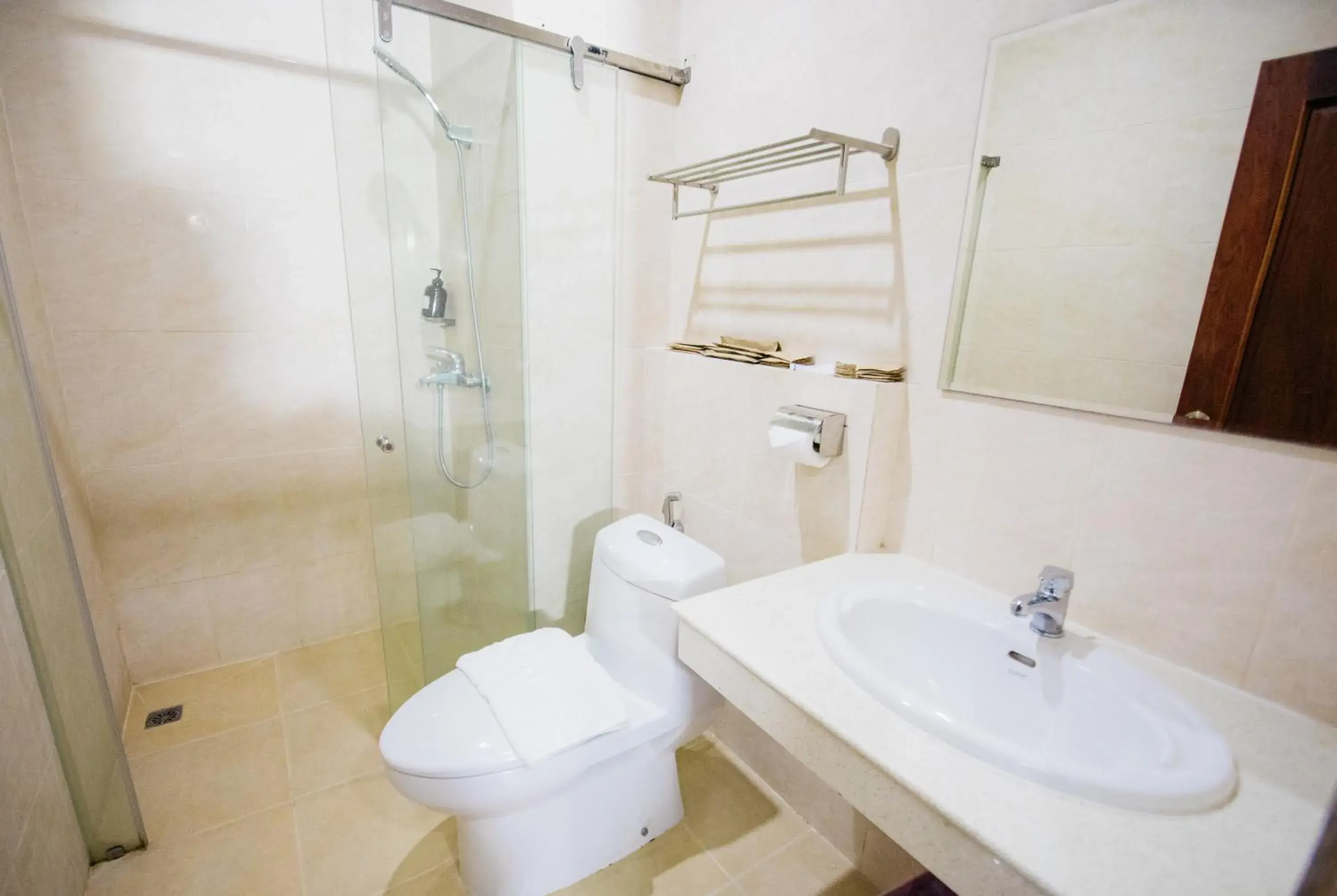 Standard Family Room in Sisombat Plaza Hotel Standard Family Room in Sisombat Plaza Hotel