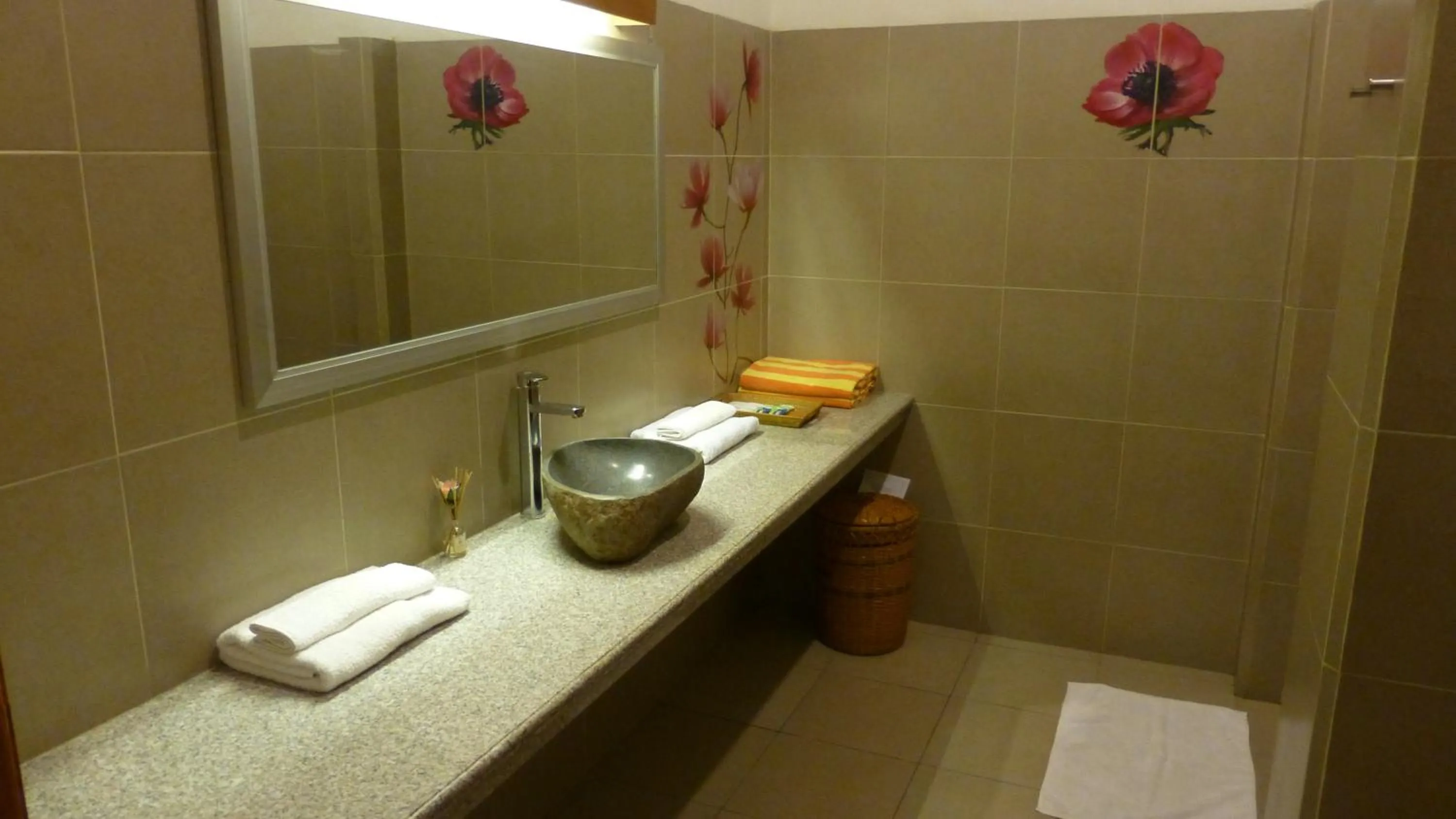 Bathroom in Rumah Kita Villa/hotel