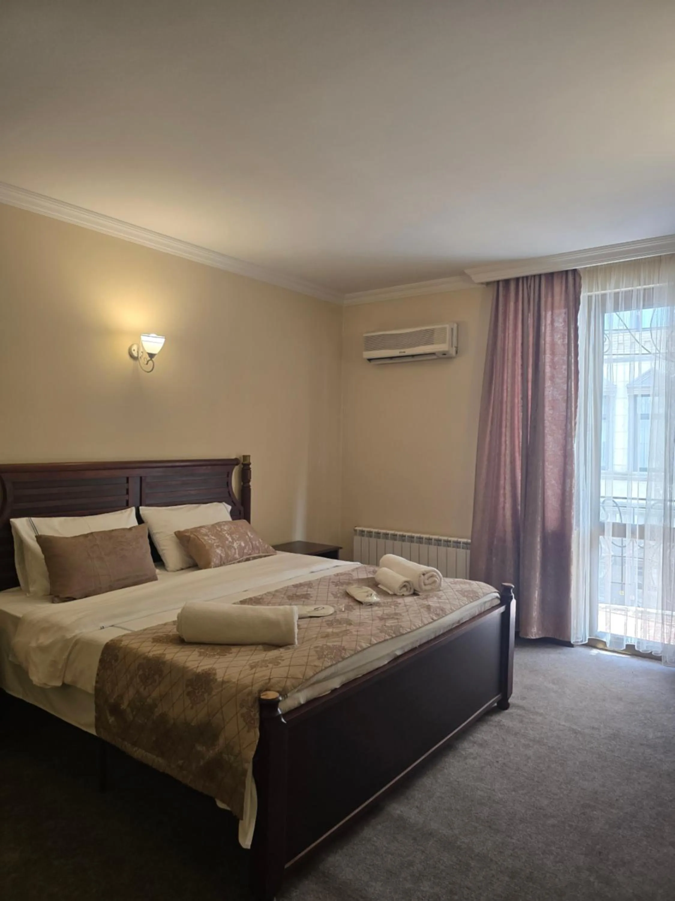 View (from property/room), Bed in Ritsa Boutique Hotel