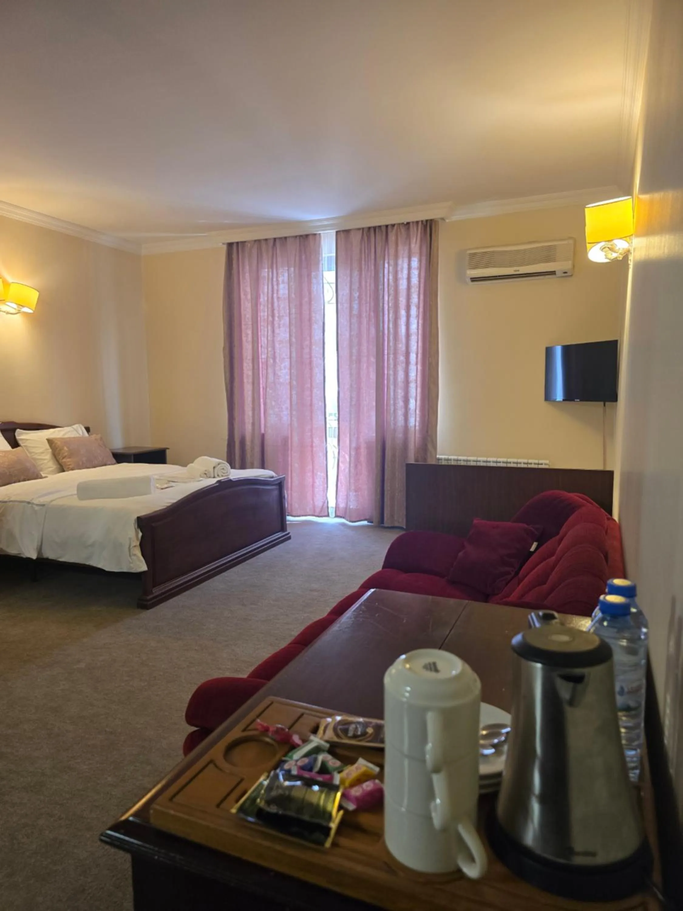 minibar, Bed in Ritsa Boutique Hotel