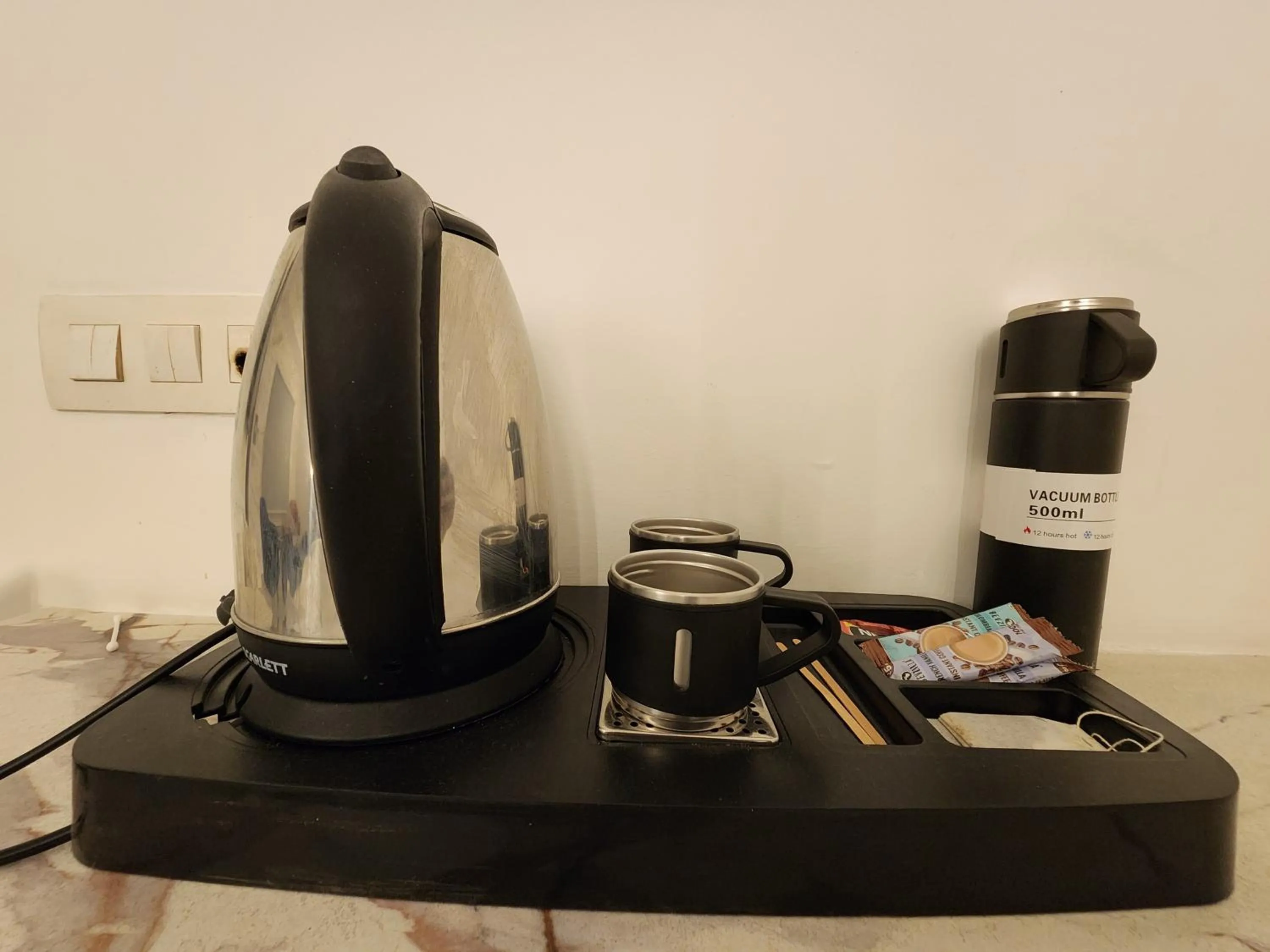 Coffee/tea facilities in Square 9 Inn - A Boutique Hotel