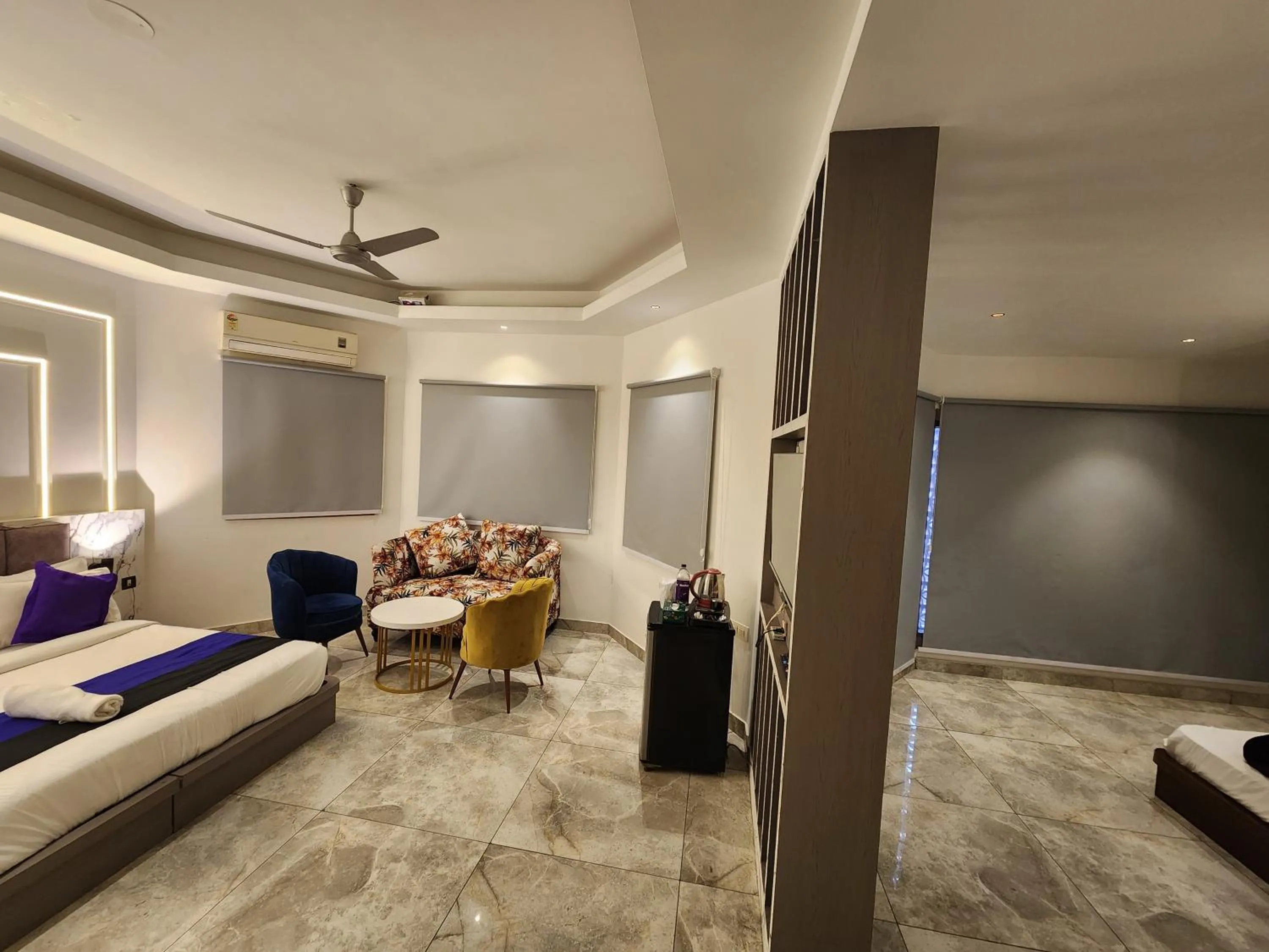 Bed in Square 9 Inn - A Boutique Hotel