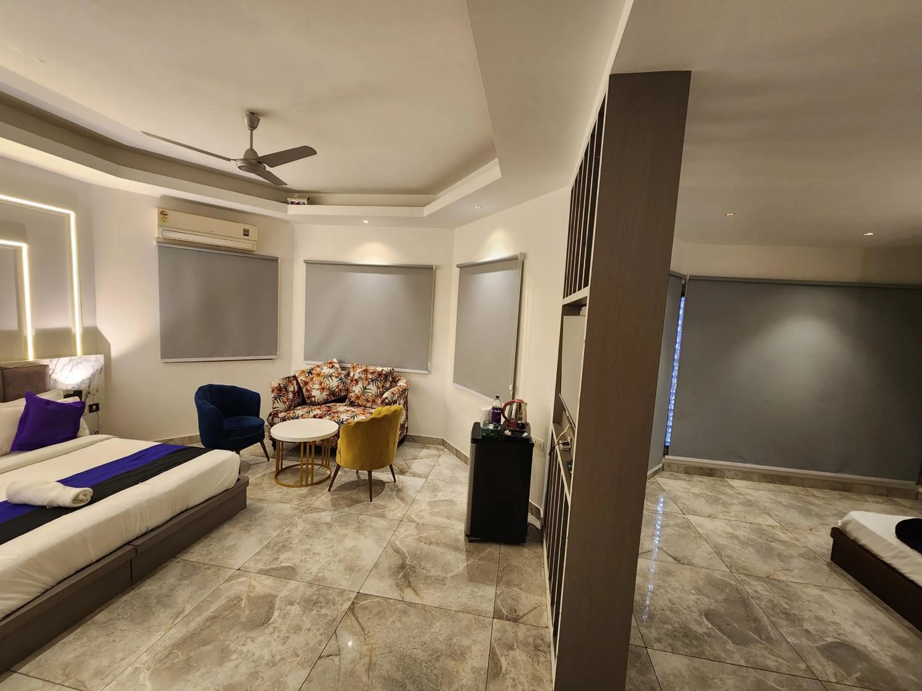 Bed in Square 9 Inn - A Boutique Hotel