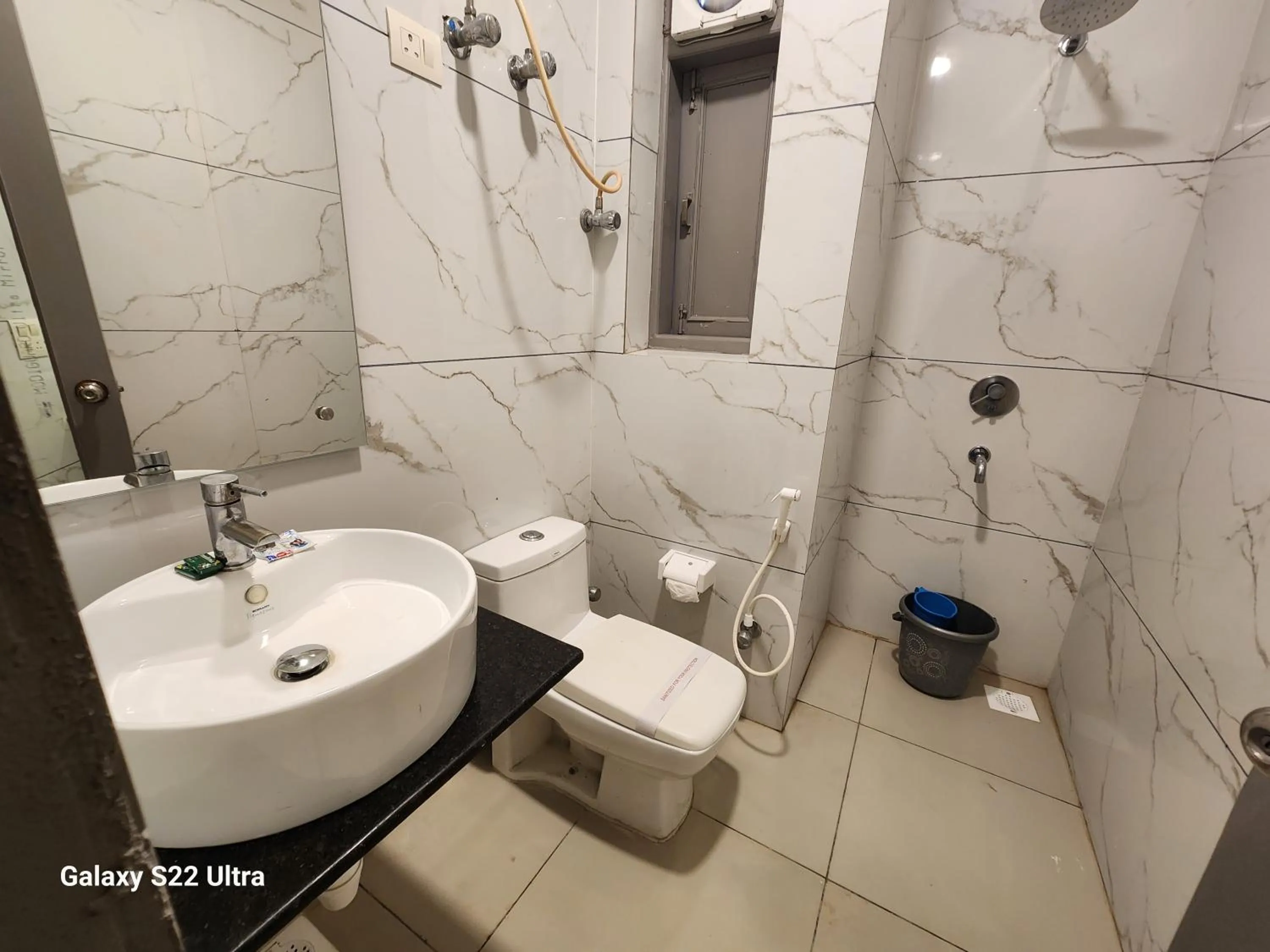 Shower in Square 9 Inn - A Boutique Hotel