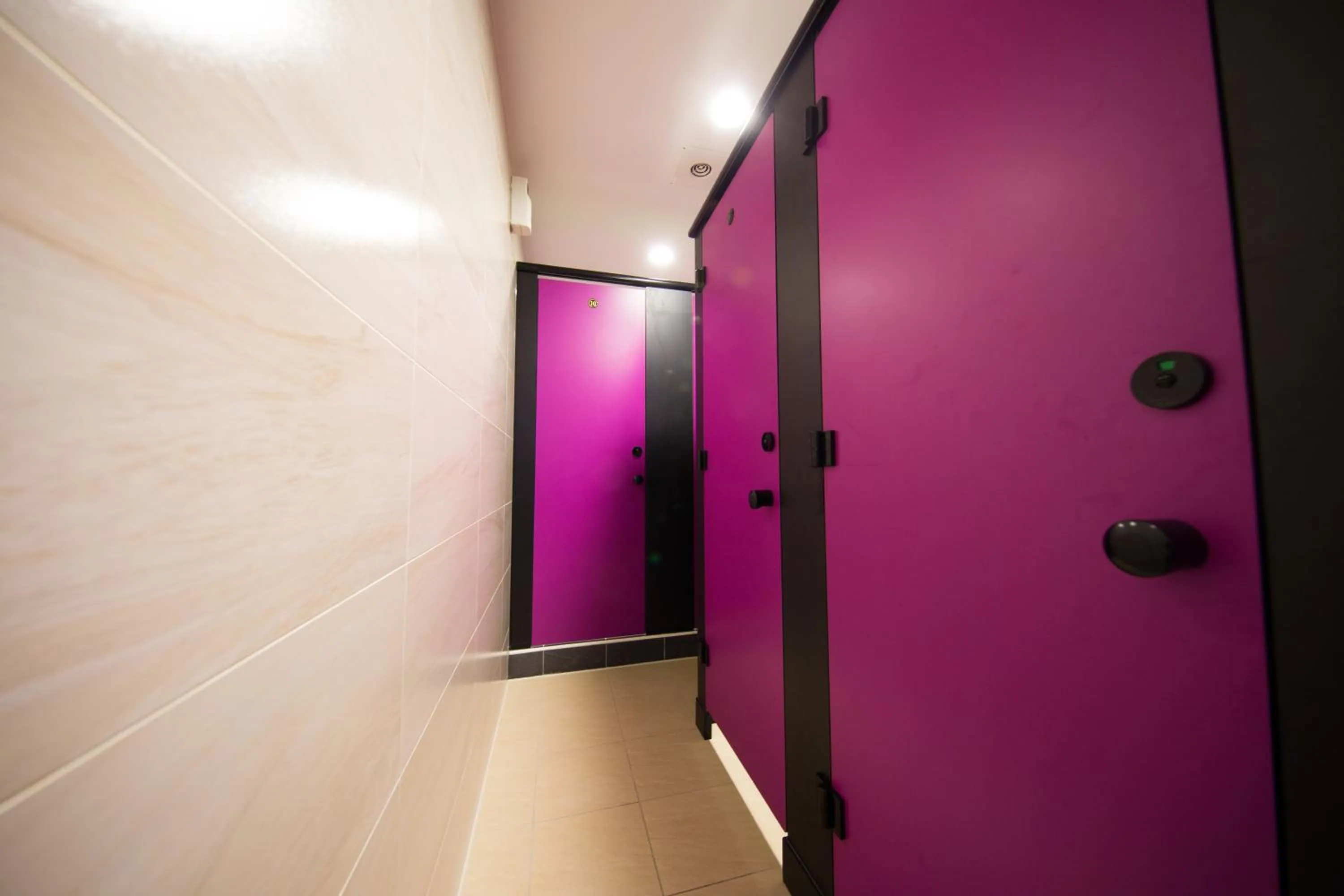 Toilet in SleepBox Hostel