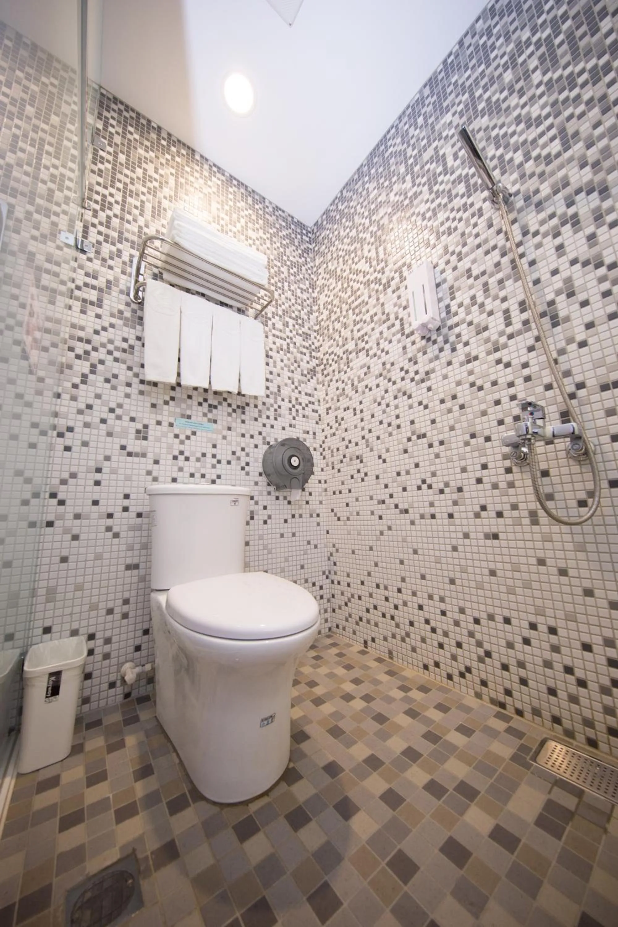 Shower in SleepBox Hostel