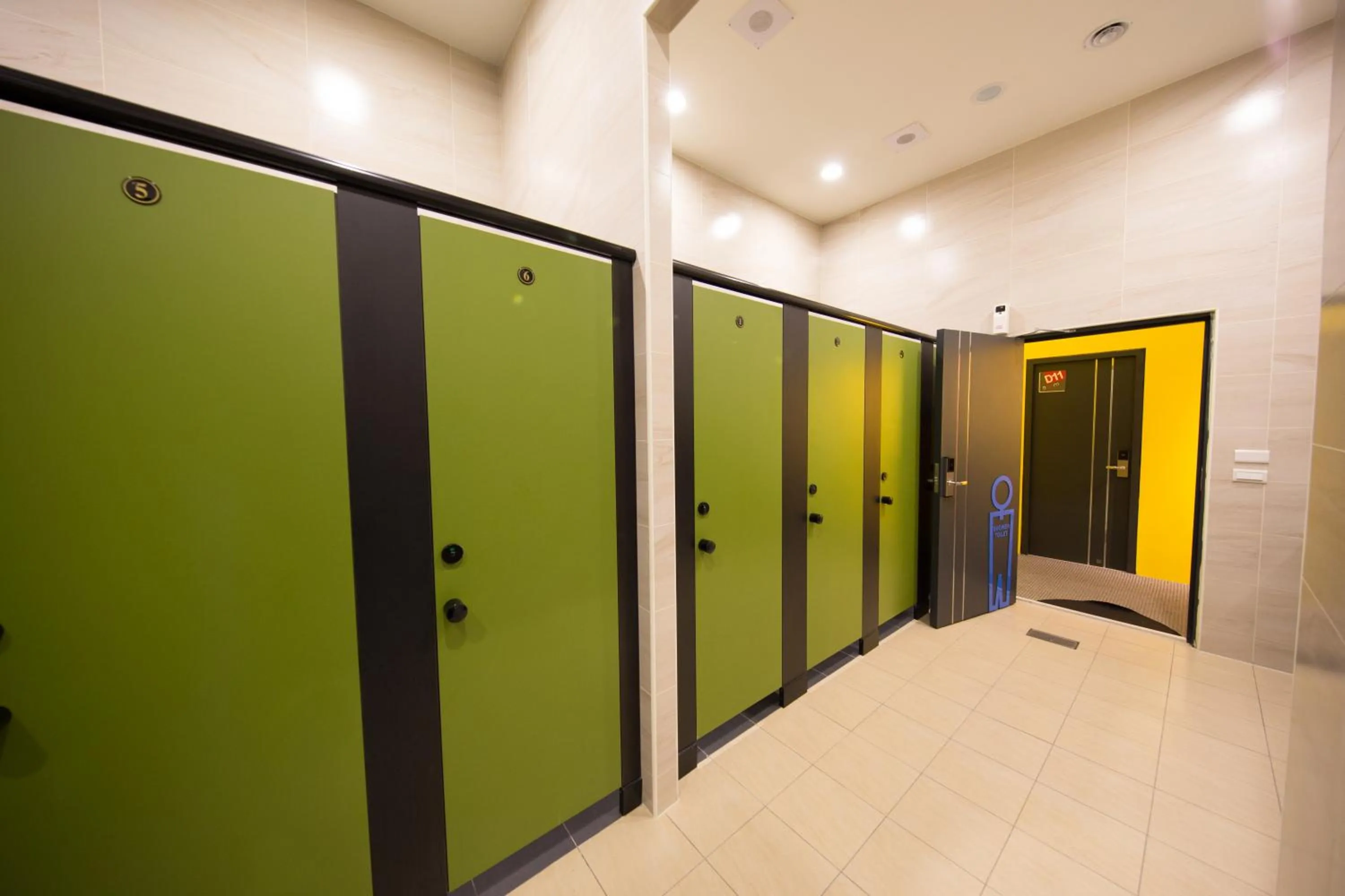 Bathroom in SleepBox Hostel