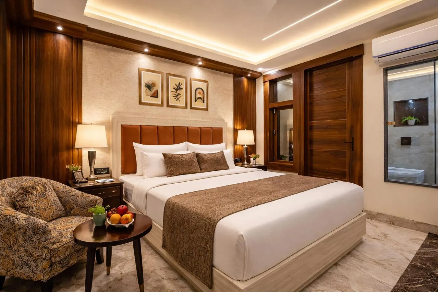 Bedroom, Bed in Hotel Urban Royale - IGI Airport Delhi