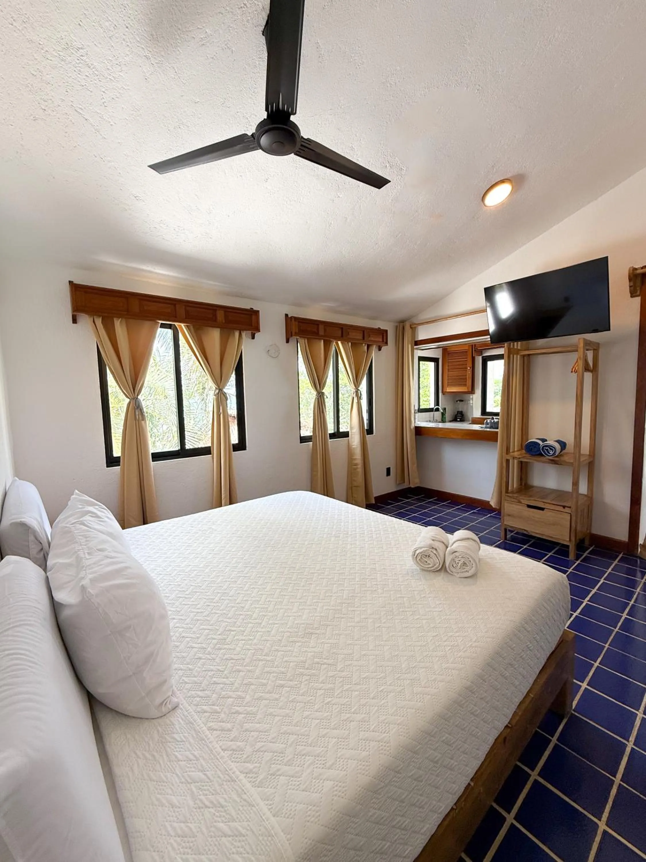 Bed in Hotel Solana Bacalar Lakefront